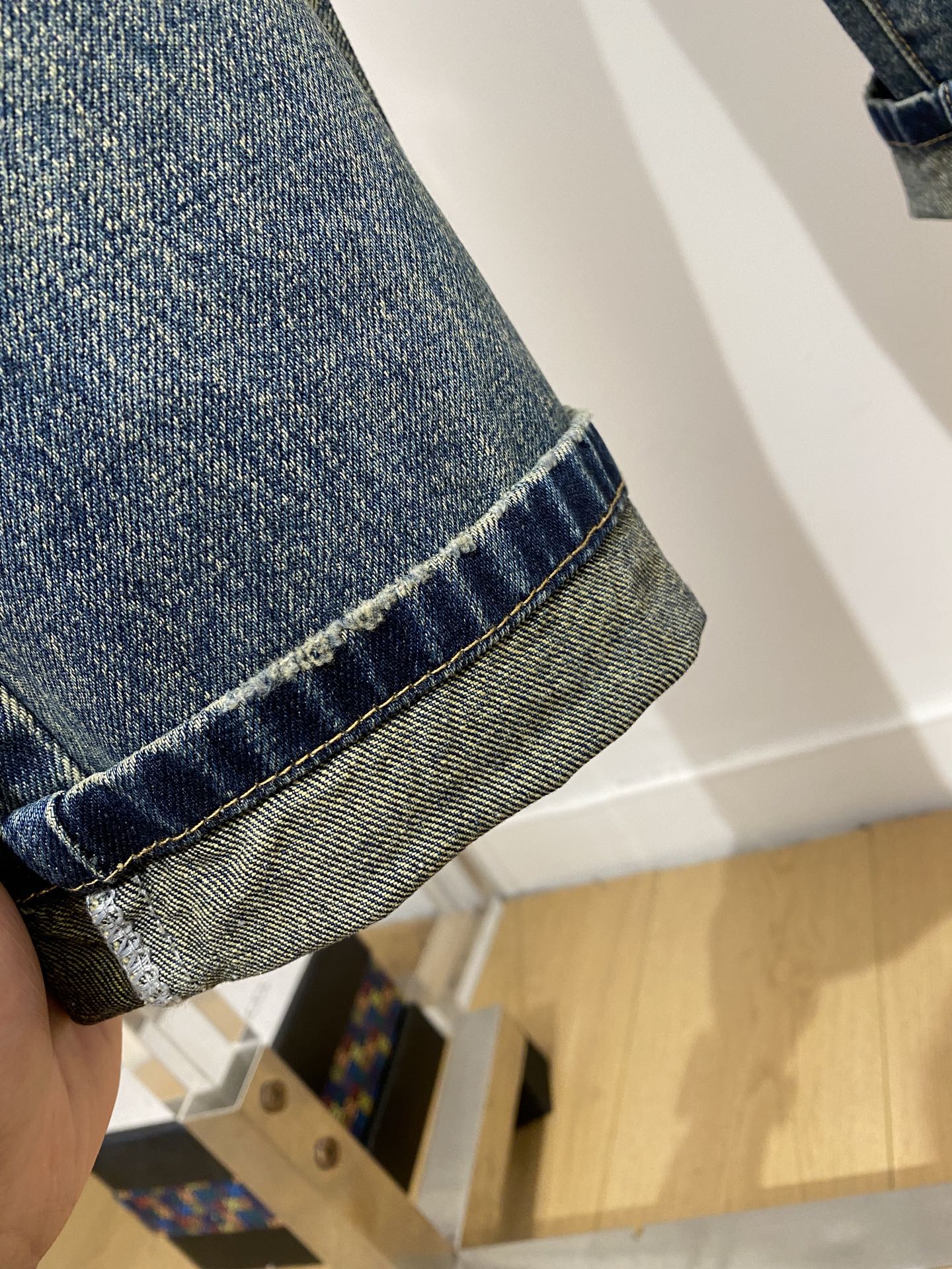 LV、2026最新品，专柜同步有售，原单狠货，水洗休闲牛仔裤，进口原版水洗弹力面料，舒适有弹性，原版五金