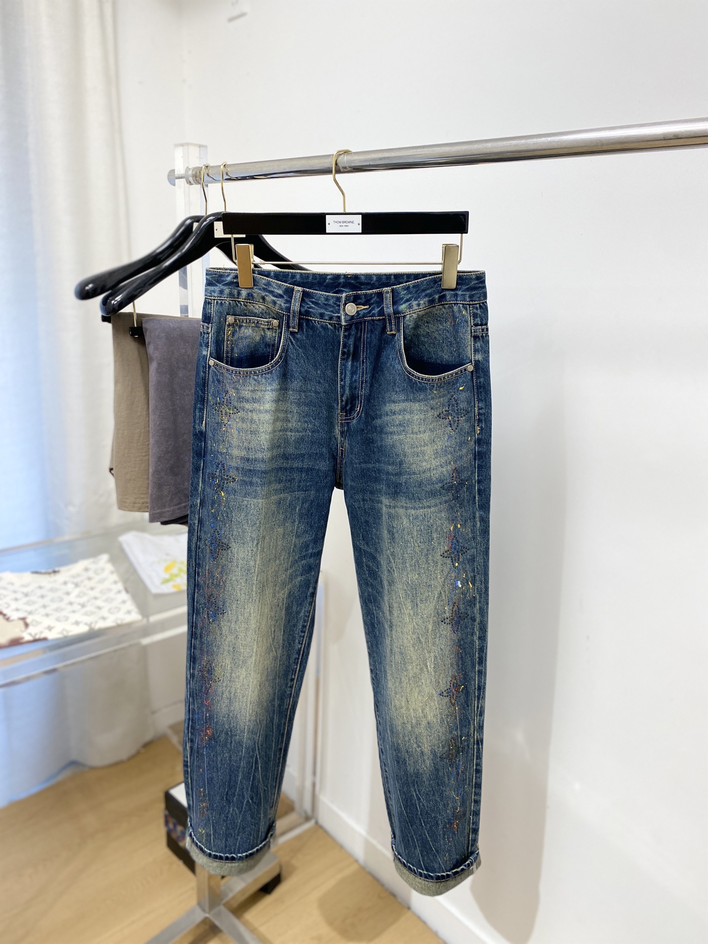 LV、2026最新品，专柜同步有售，原单狠货，水洗休闲牛仔裤，进口原版水洗弹力面料，舒适有弹性，原版五金