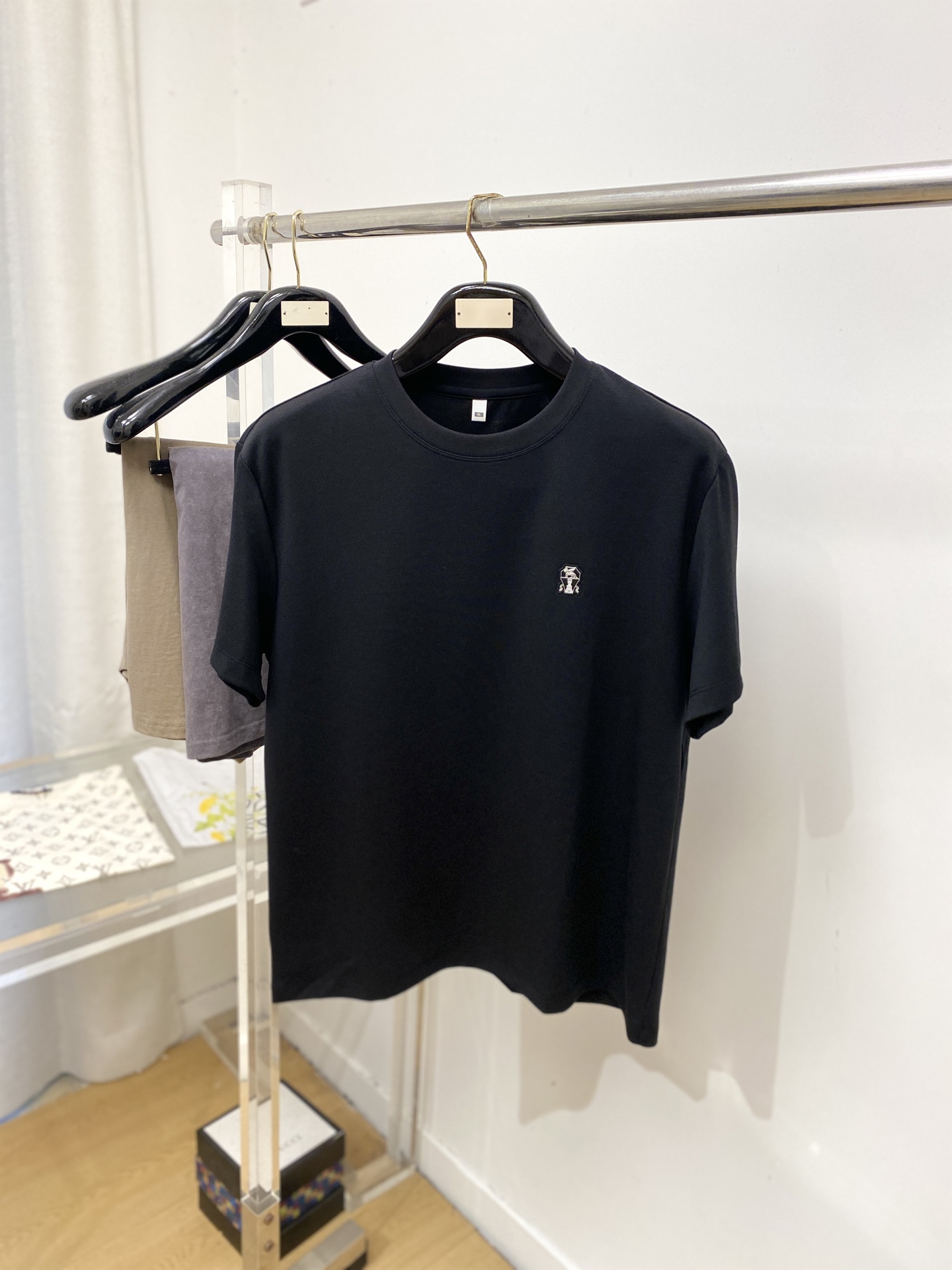 Brunello Cucinelli、2026新品短袖T恤，帅气时尚，胸前设计凹凸印胶图案logo，简约