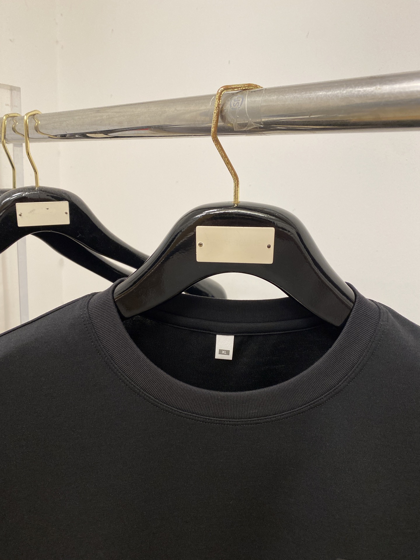 Brunello Cucinelli、2026新品短袖T恤，帅气时尚，胸前设计凹凸印胶图案logo，简约