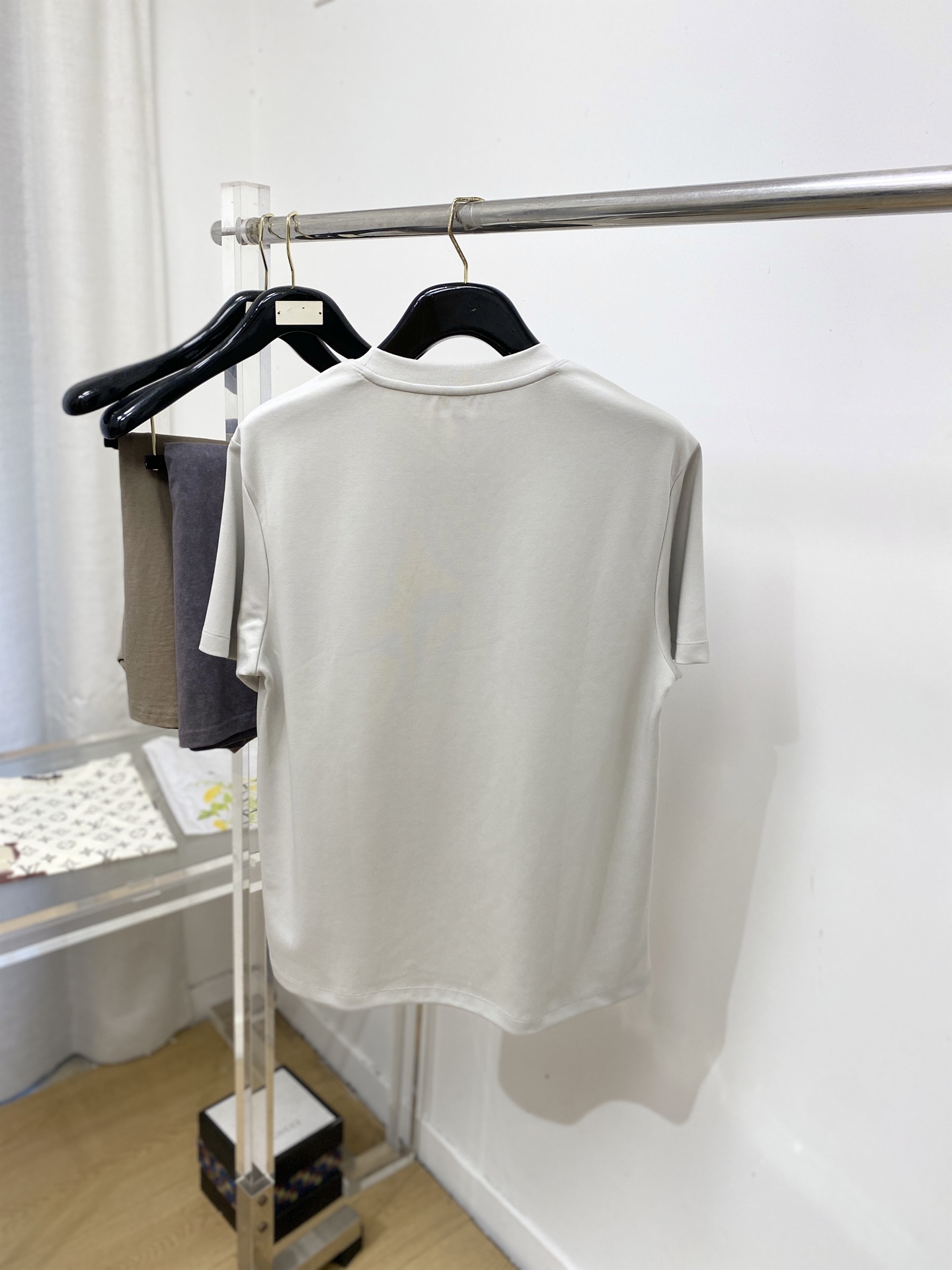 Brunello Cucinelli、2026新品短袖T恤，帅气时尚，胸前设计凹凸印胶图案logo，简约