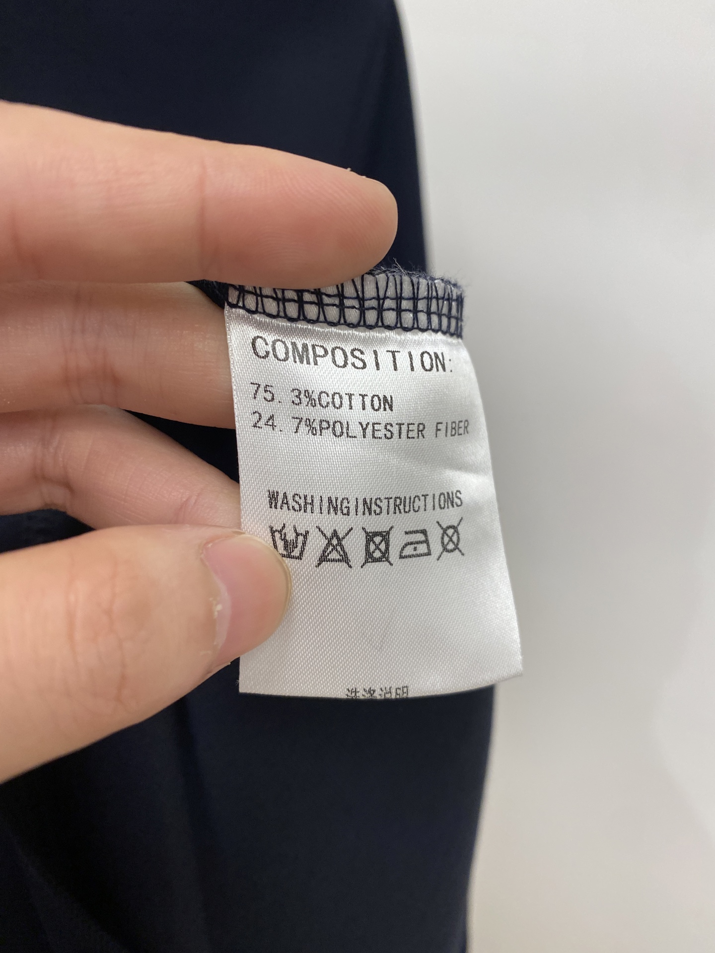 巴宝莉、2026新品短袖T恤，帅气时尚，胸前精致刺绣图案logo，简约百搭款。面料棉 不仅挺括，保持潮流