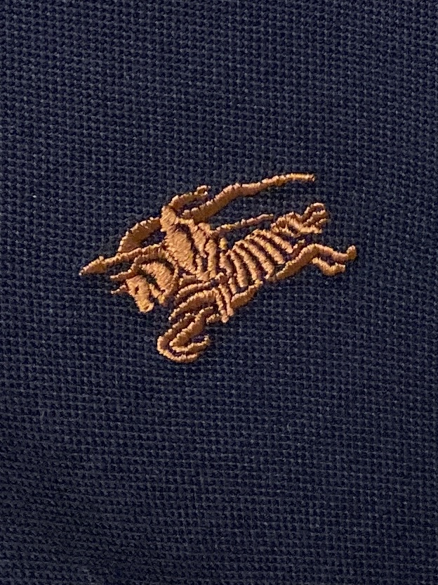 巴宝莉、2026新品短袖T恤，帅气时尚，胸前精致刺绣图案logo，简约百搭款。面料棉 不仅挺括，保持潮流