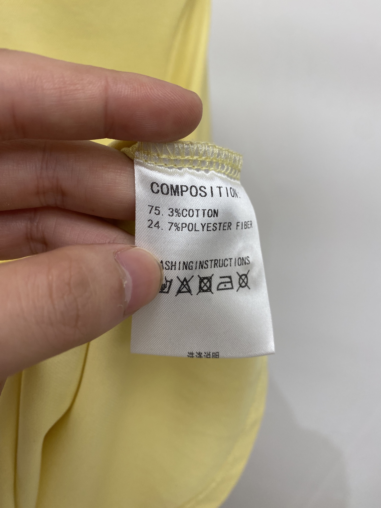 巴宝莉、2026新品短袖T恤，帅气时尚，胸前精致刺绣图案logo，简约百搭款。面料棉 不仅挺括，保持潮流