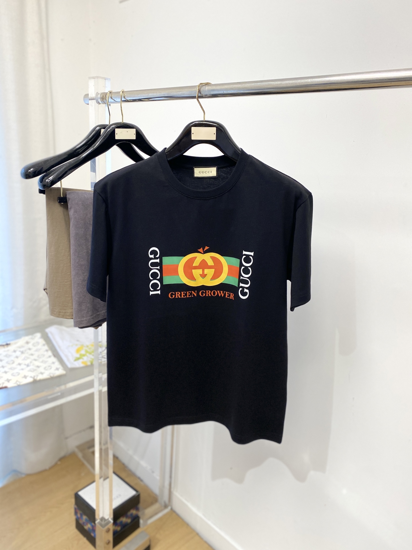 古奇、2026新品短袖T恤，帅气时尚，胸前顶级印花字母logo，简约百搭款。面料棉 不仅挺括，保持潮流的