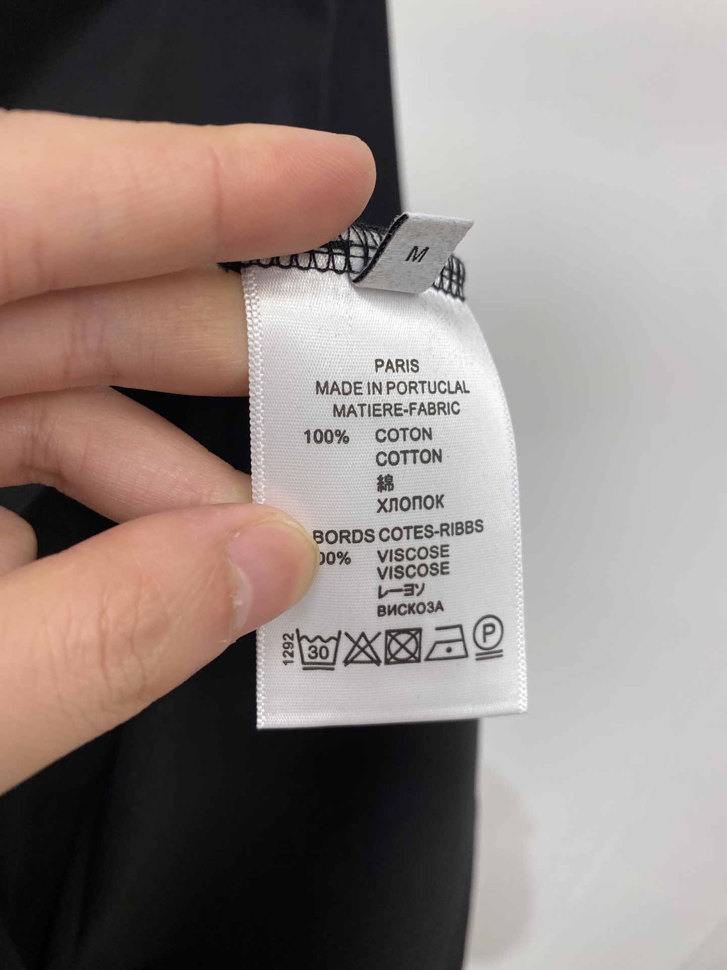 Celine 赛琳、2026新品短袖T恤，帅气时尚，胸前顶级印花字母logo，简约百搭款。面料棉 不仅挺