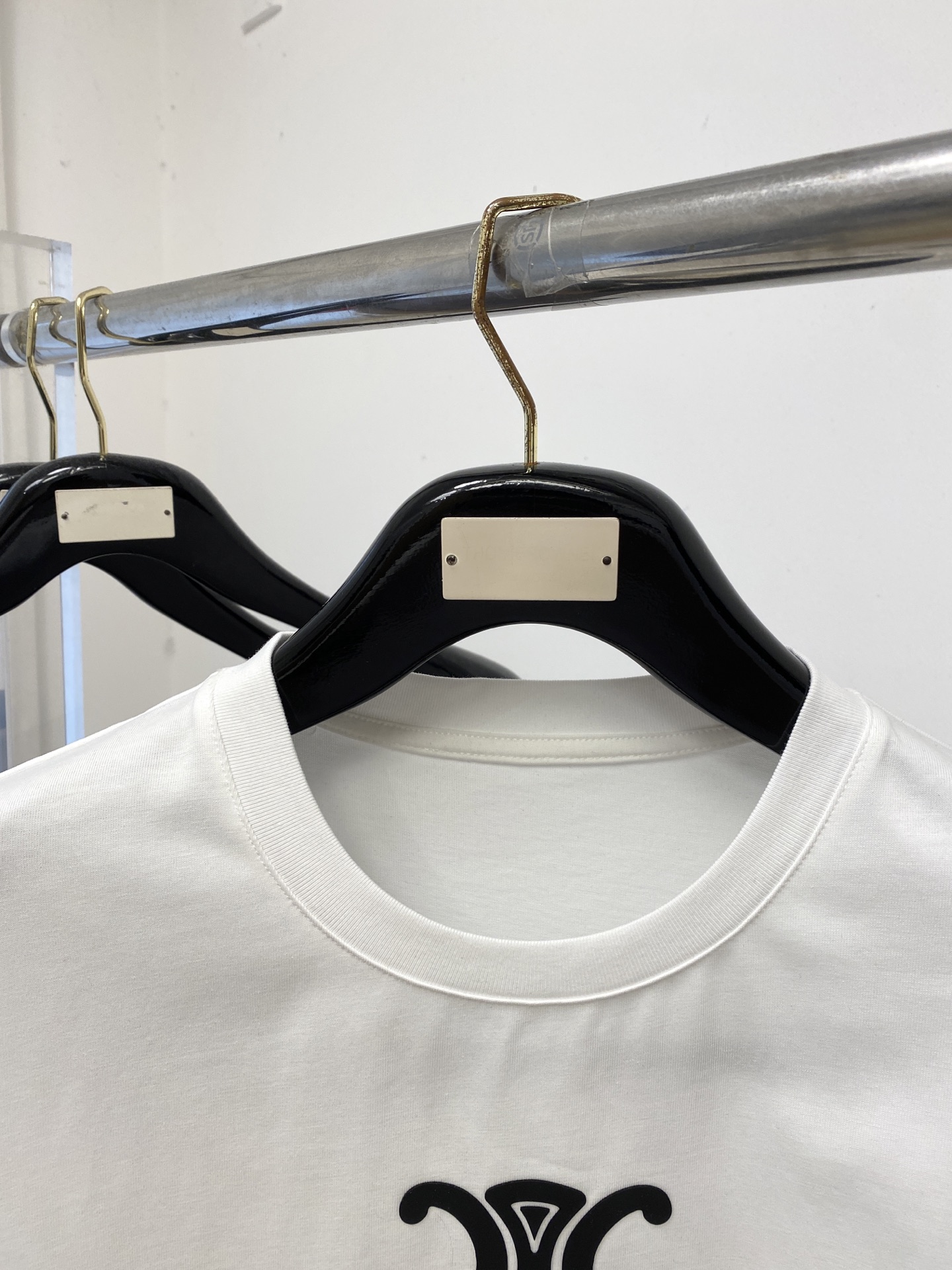 Celine 赛琳、2026新品短袖T恤，帅气时尚，胸前顶级印花字母logo，简约百搭款。面料棉 不仅挺