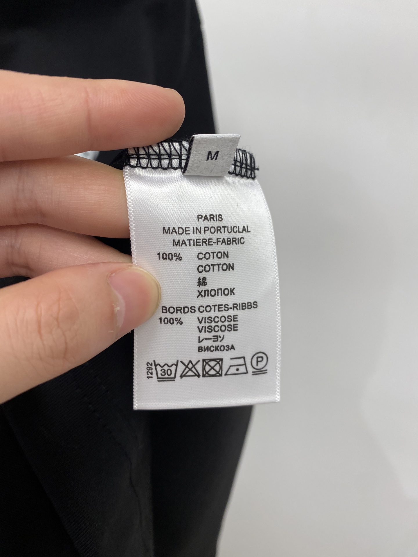 蒙口、2026新品短袖T恤，帅气时尚，胸前顶级印花图案字母logo，简约百搭款。面料棉 不仅挺括，保持潮