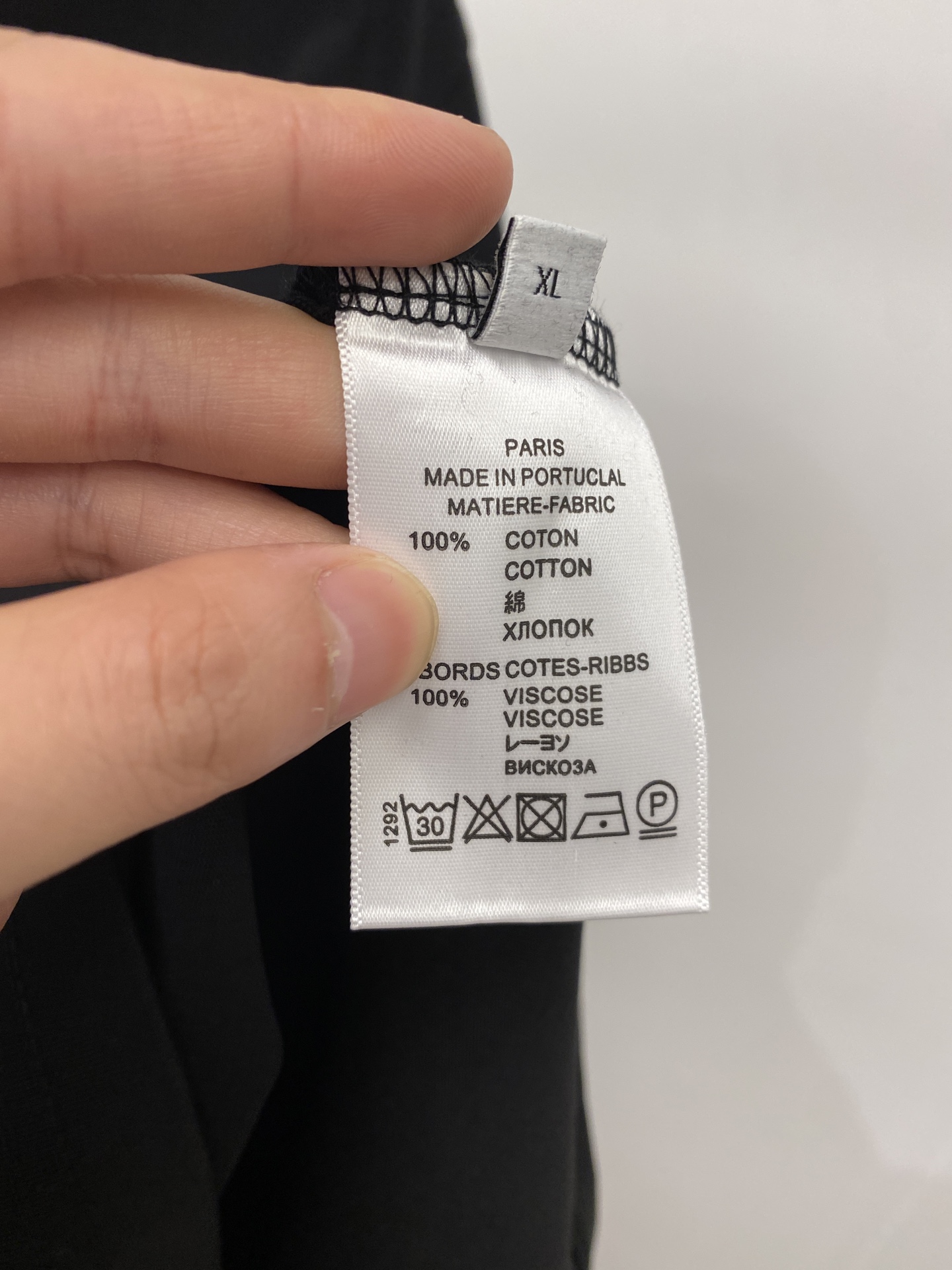 蒙口、2026新品短袖T恤，帅气时尚，领口顶级印胶字母logo，简约百搭款。面料棉 不仅挺括，保持潮流的