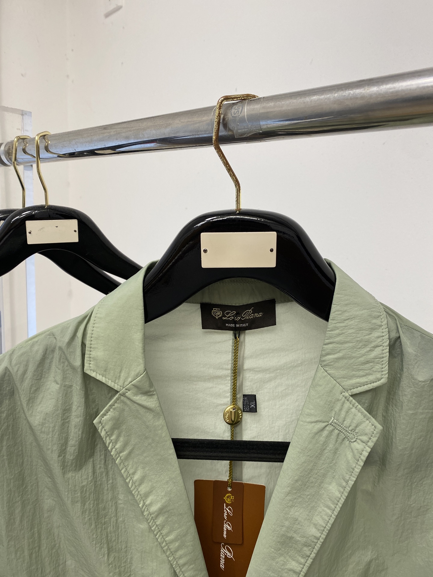 Loro Piana、2026新品防晒衣外套，帅气时尚，衣下顶级印胶字母Logo，简约百搭款。面料棉 不