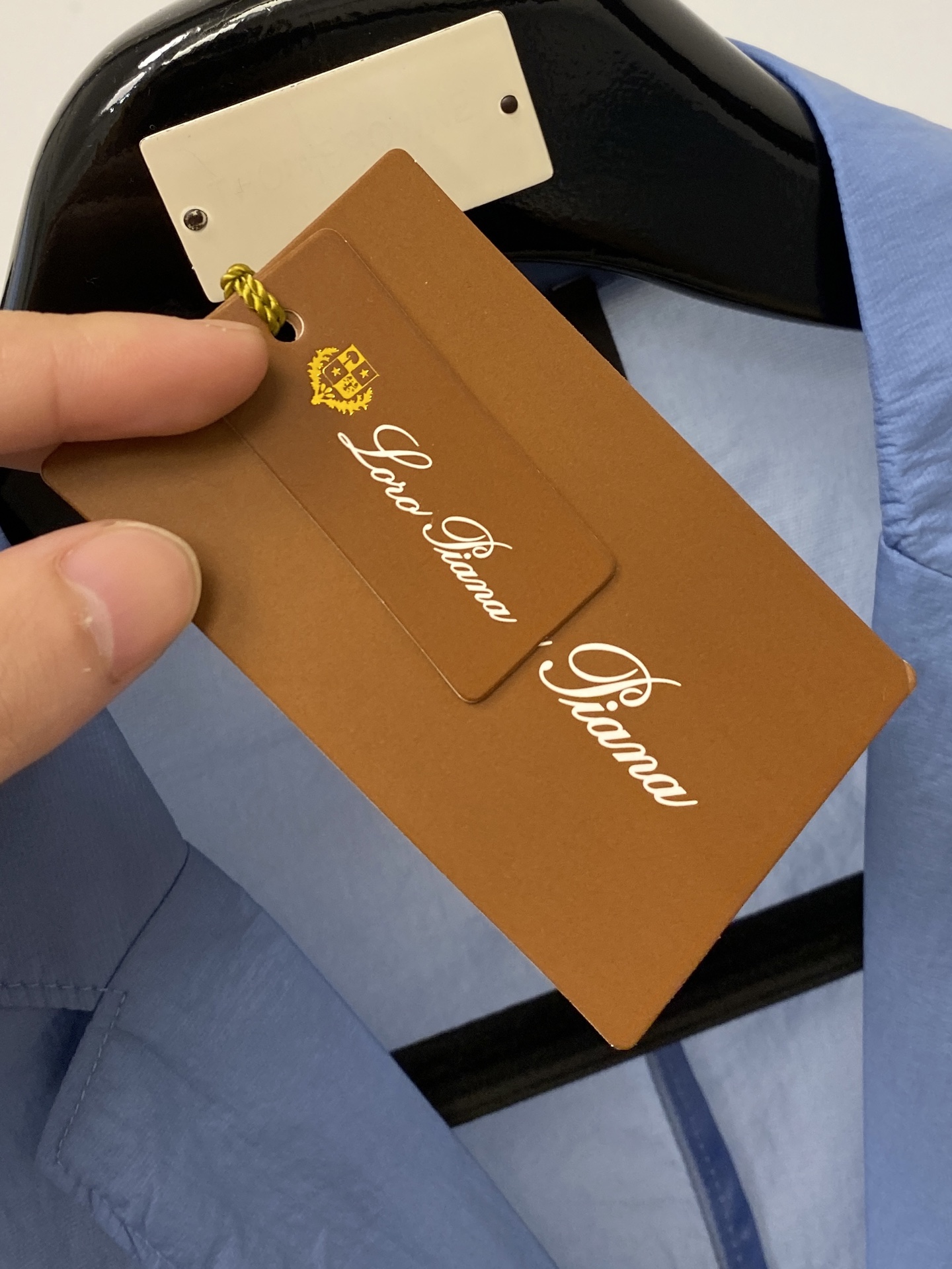 Loro Piana、2026新品防晒衣外套，帅气时尚，衣下顶级印胶字母Logo，简约百搭款。面料棉 不