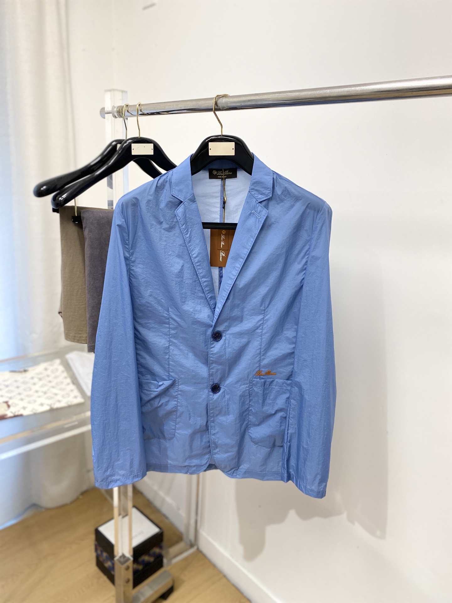 Loro Piana、2026新品防晒衣外套，帅气时尚，衣下顶级印胶字母Logo，简约百搭款。面料棉 不