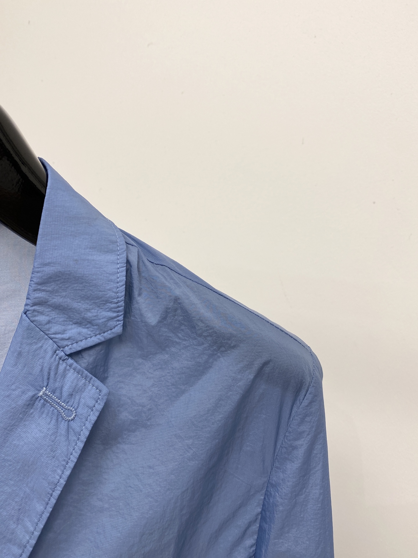 Loro Piana、2026新品防晒衣外套，帅气时尚，衣下顶级印胶字母Logo，简约百搭款。面料棉 不