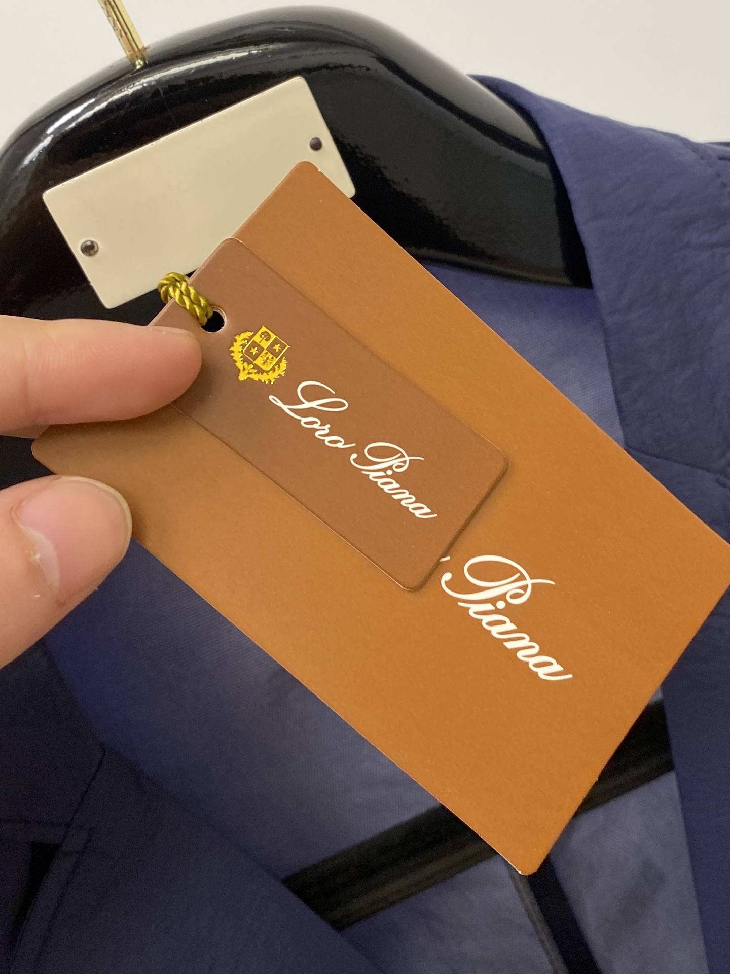 Loro Piana、2026新品防晒衣外套，帅气时尚，衣下顶级印胶字母Logo，简约百搭款。面料棉 不