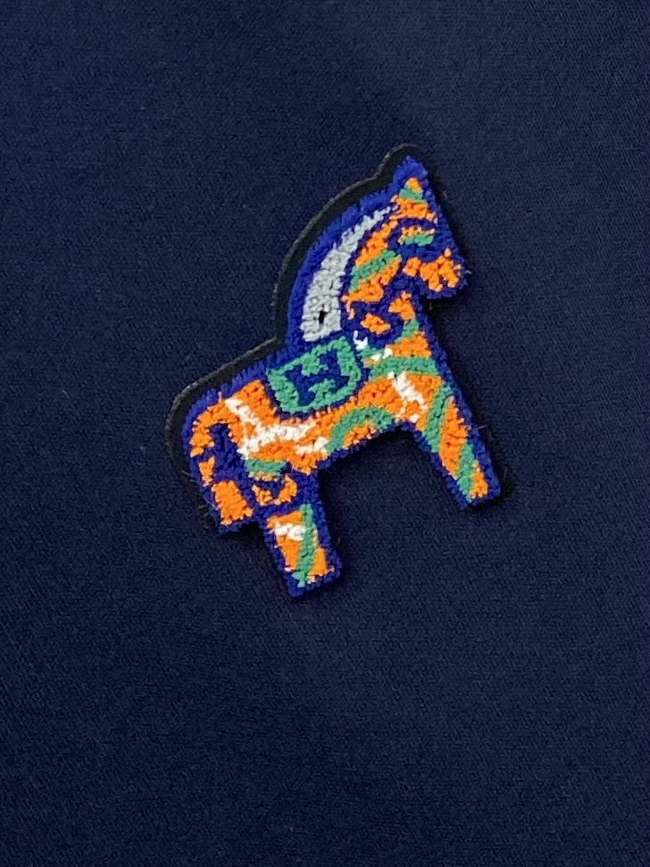 爱马仕、2026新品短袖T恤，帅气时尚，胸前顶级定织图案logo，简约百搭款。面料棉 不仅挺括，保持潮流