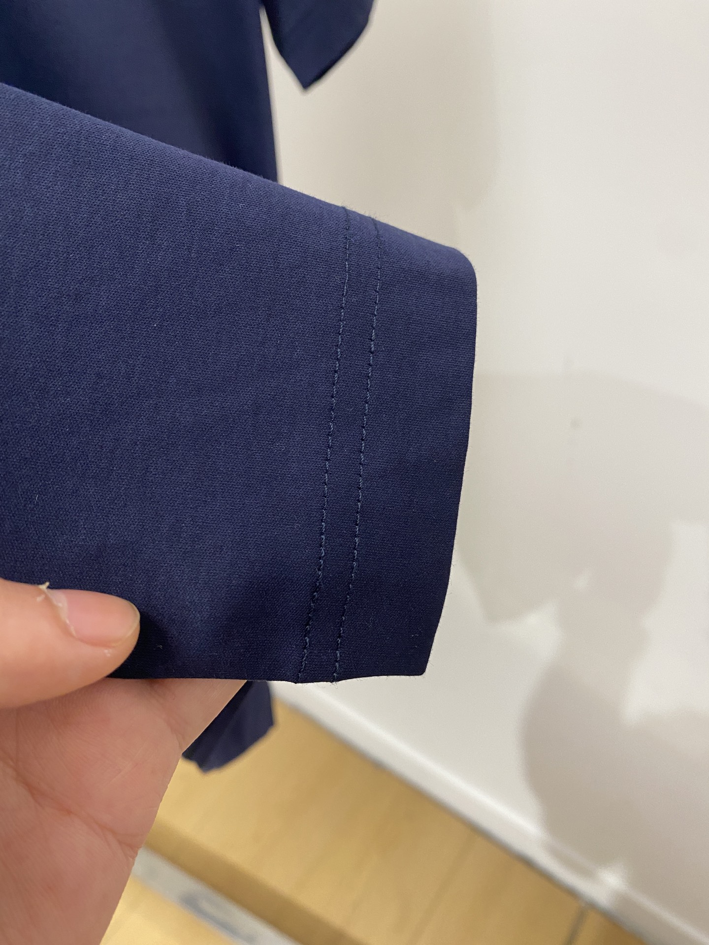 爱马仕、2026新品短袖T恤，帅气时尚，胸前顶级定织图案logo，简约百搭款。面料棉 不仅挺括，保持潮流