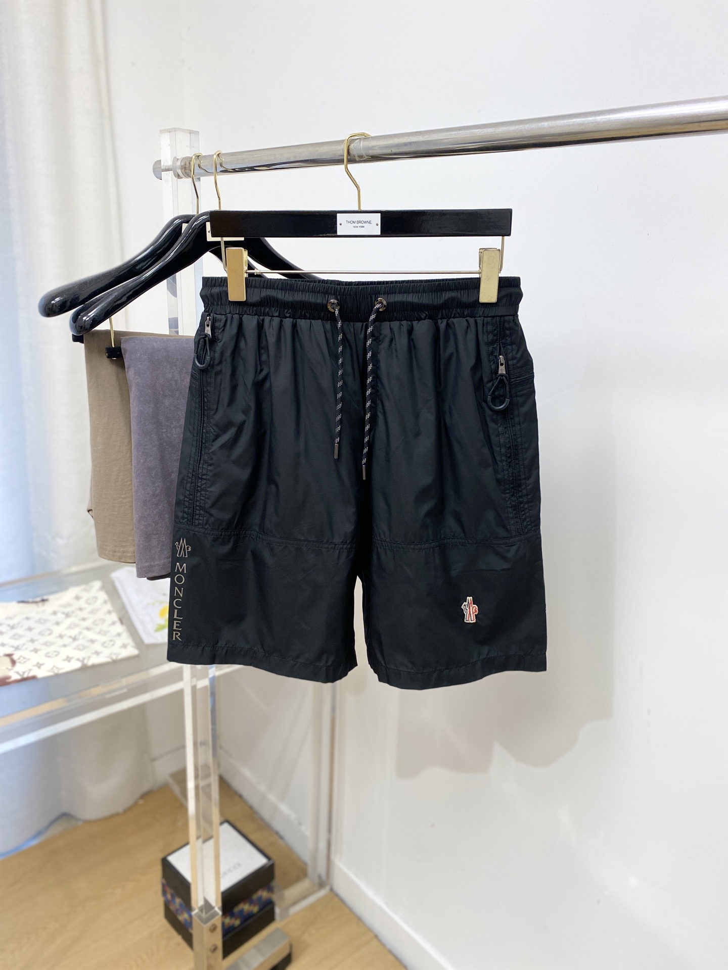 蒙口、2026爆款休闲短裤 高弹显瘦必爆简约百搭爆款，做工精细，每一针都看得到用心，超多明星网红最爱 拉