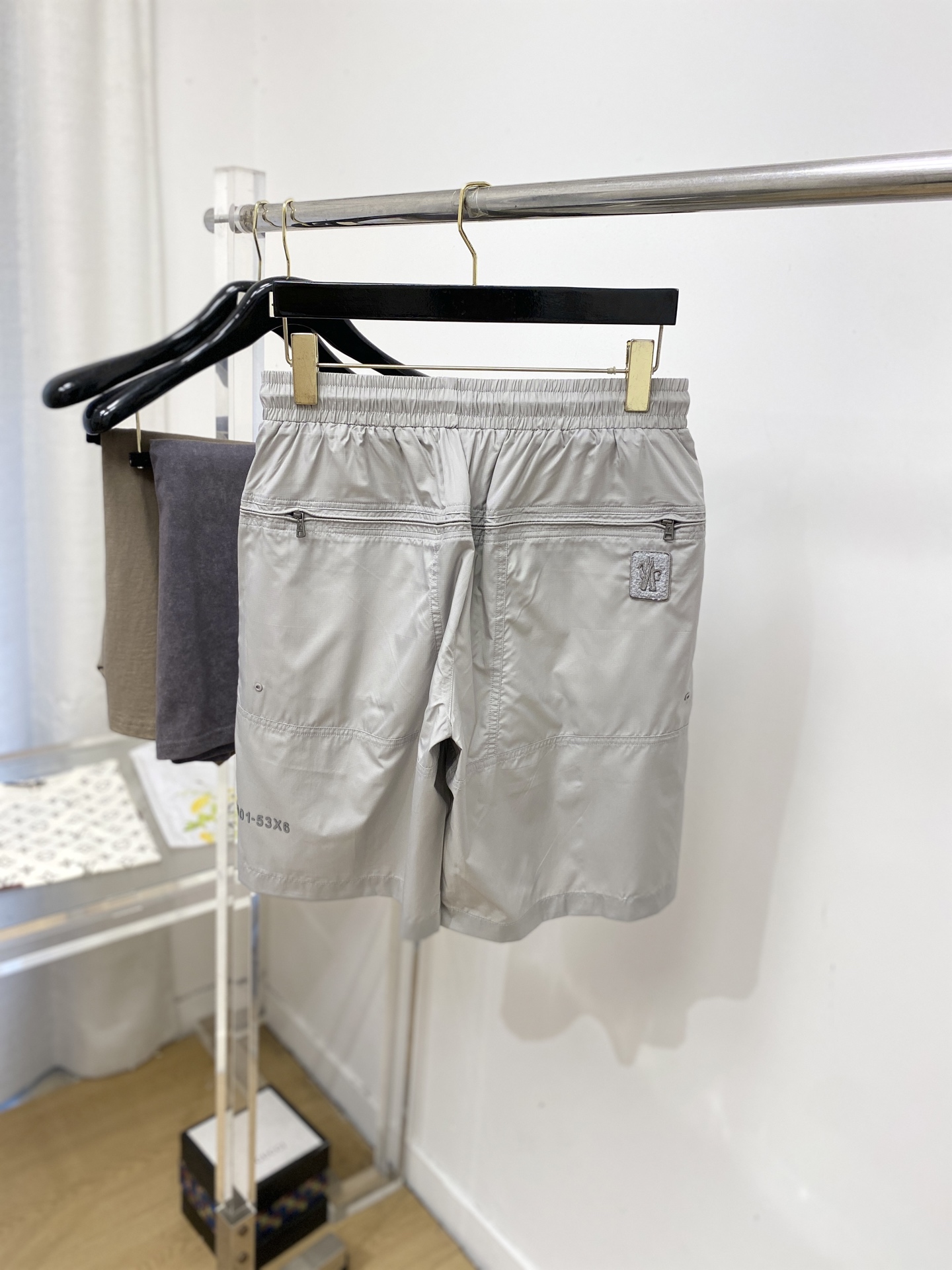 蒙口、2026爆款休闲短裤 高弹显瘦必爆简约百搭爆款，做工精细，每一针都看得到用心，超多明星网红最爱 拉