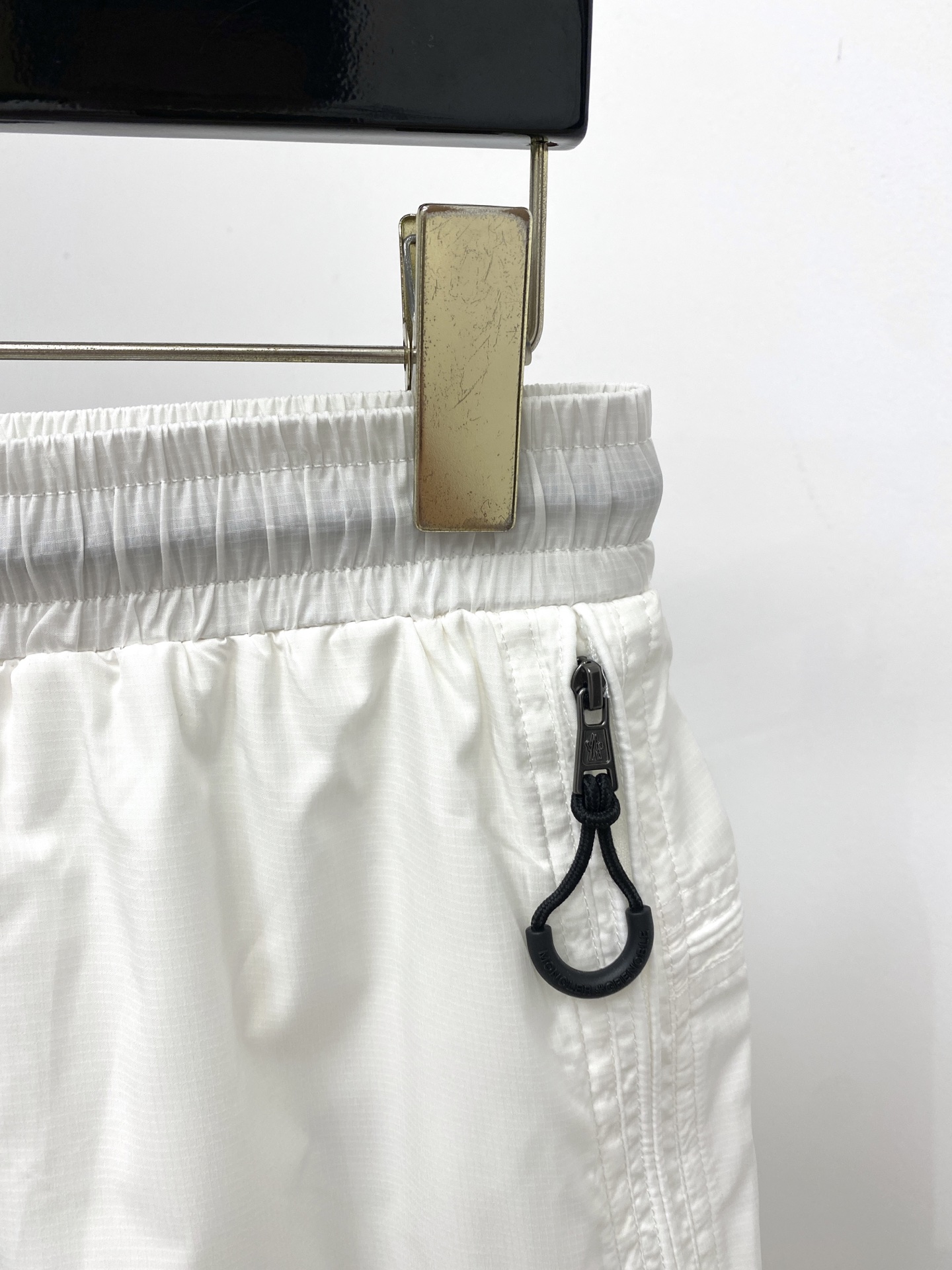 蒙口、2026爆款休闲短裤 高弹显瘦必爆简约百搭爆款，做工精细，每一针都看得到用心，超多明星网红最爱 拉