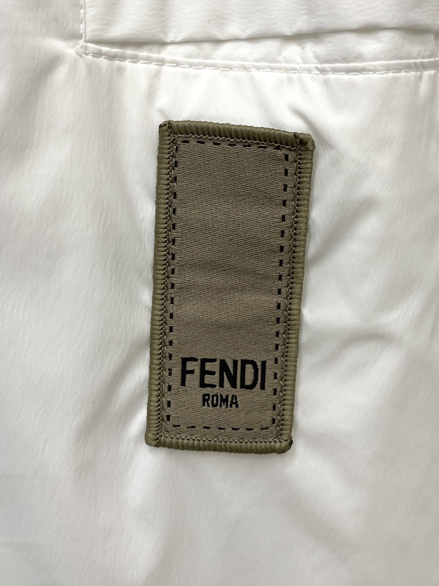 芬迪、2026爆款休闲短裤 高弹显瘦必爆简约百搭爆款，做工精细，每一针都看得到用心，超多明星网红最爱 拉