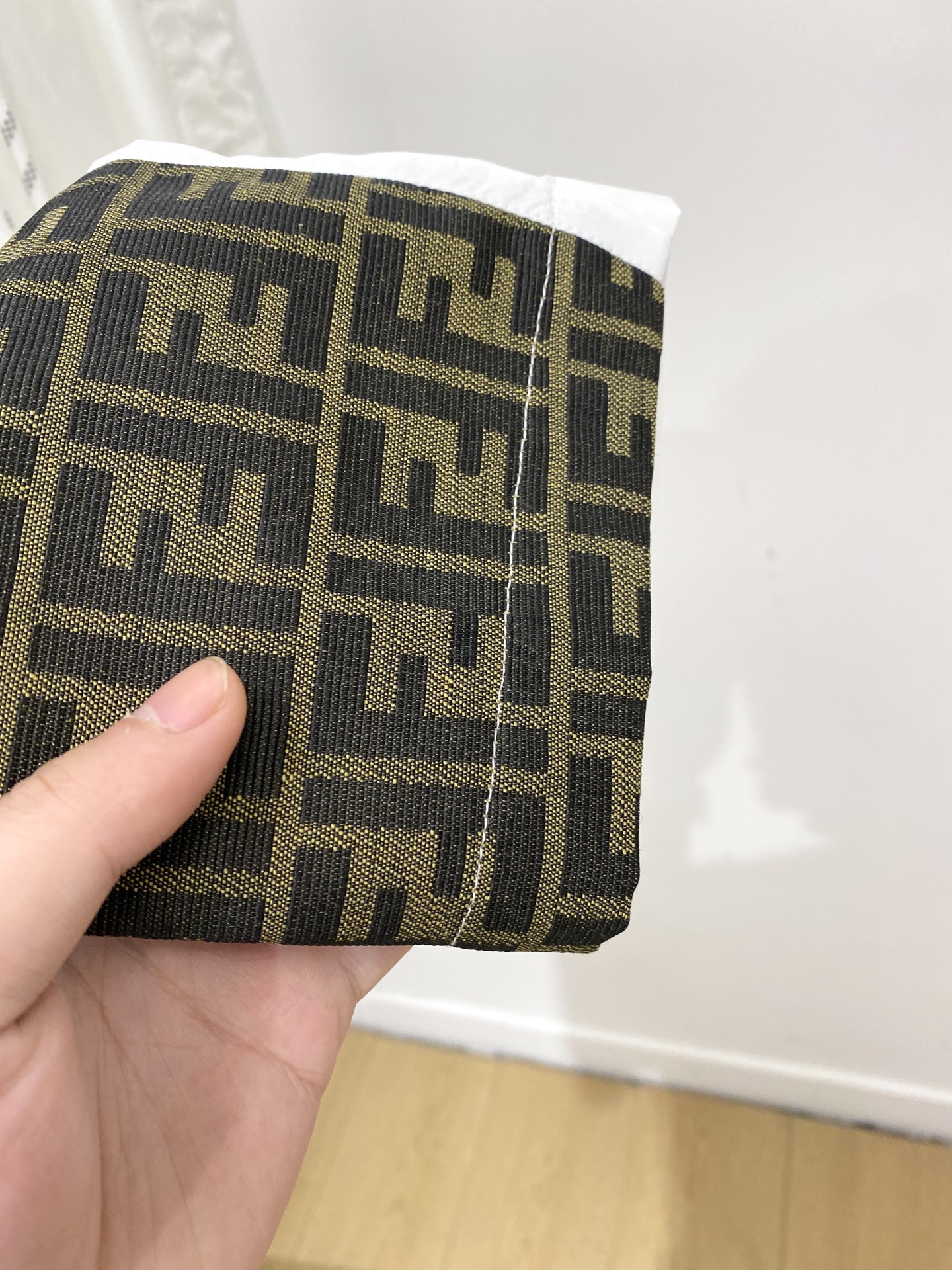 芬迪、2026爆款休闲短裤 高弹显瘦必爆简约百搭爆款，做工精细，每一针都看得到用心，超多明星网红最爱 拉