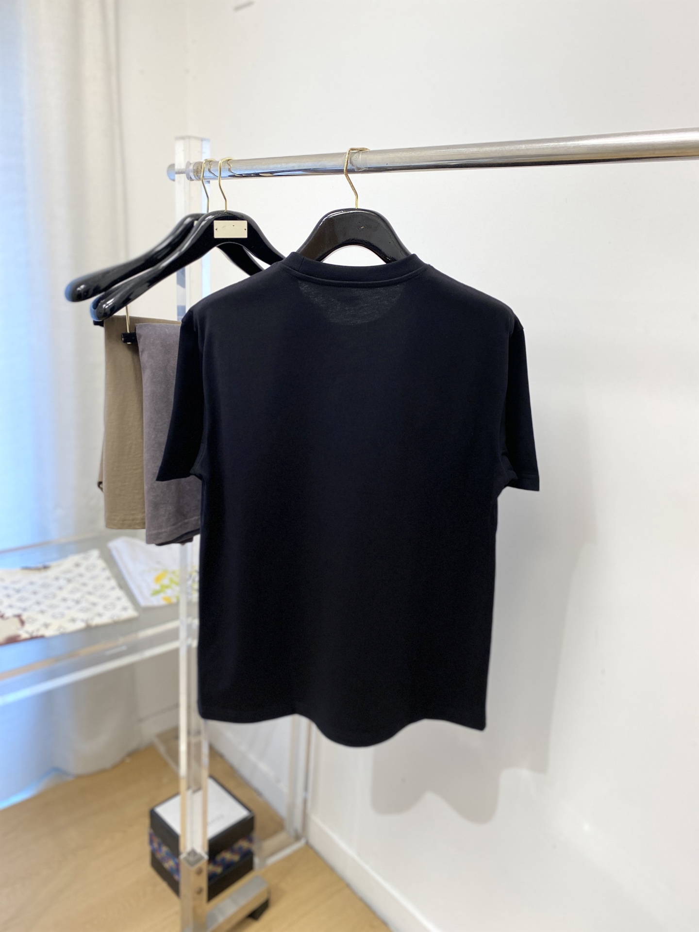 棕榈天使、2026新品短袖T恤，帅气时尚，简约百搭款。胸前顶级印花字母logo，面料棉 不仅挺括，保持潮