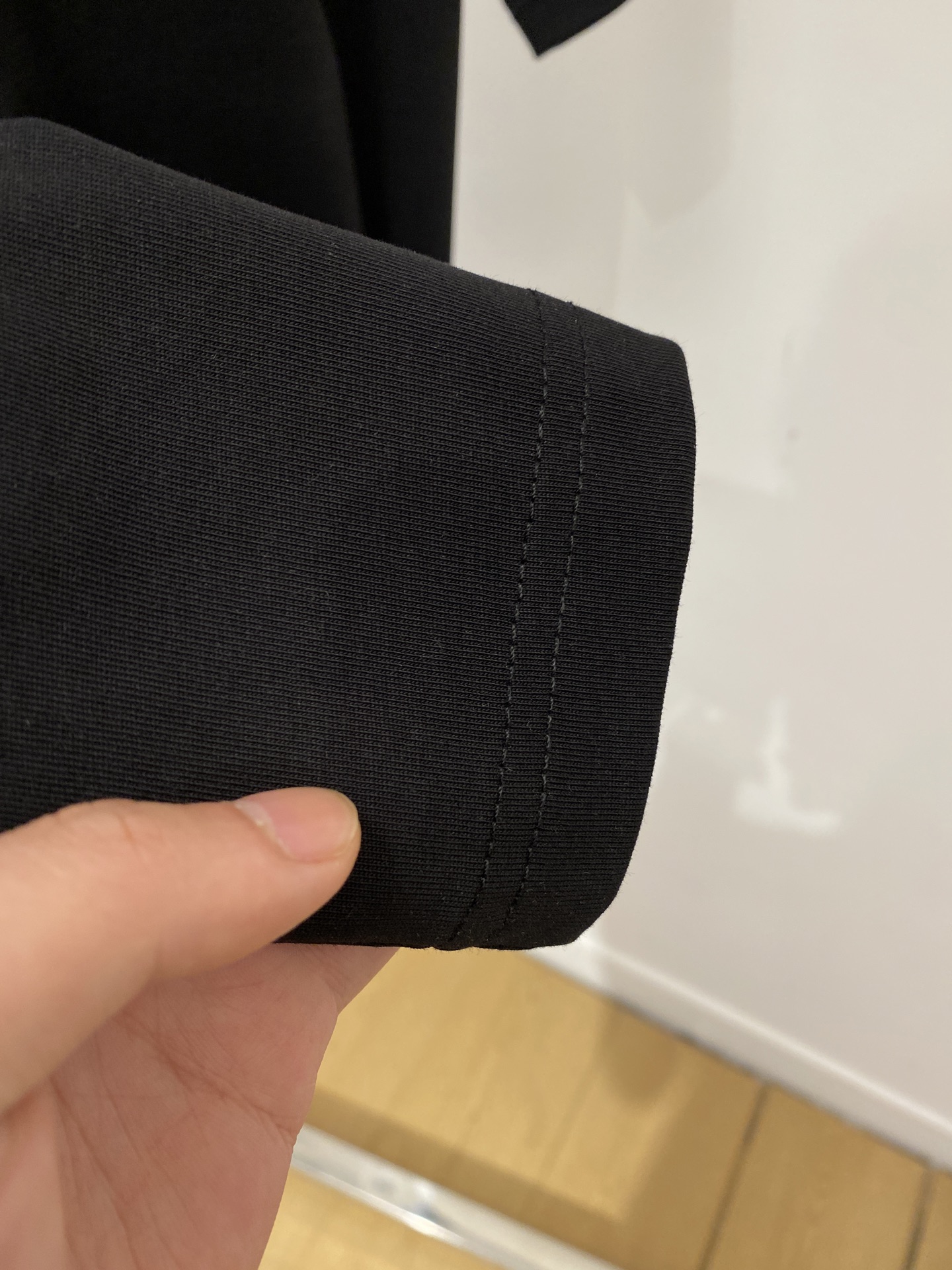 棕榈天使、2026新品短袖T恤，帅气时尚，简约百搭款。胸前顶级印花字母logo，面料棉 不仅挺括，保持潮