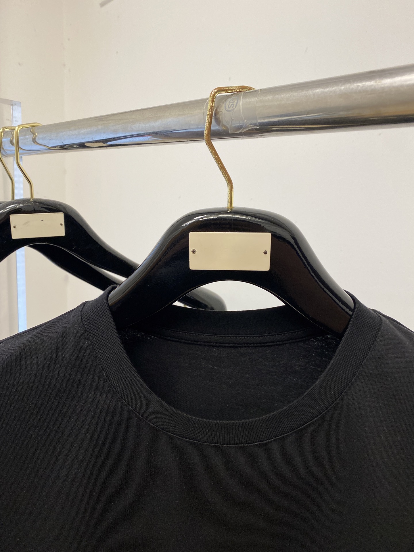 JIL SANDER 时尚潮牌、2026新品短袖T恤，帅气时尚，简约百搭款。胸前顶级印胶字母logo，面