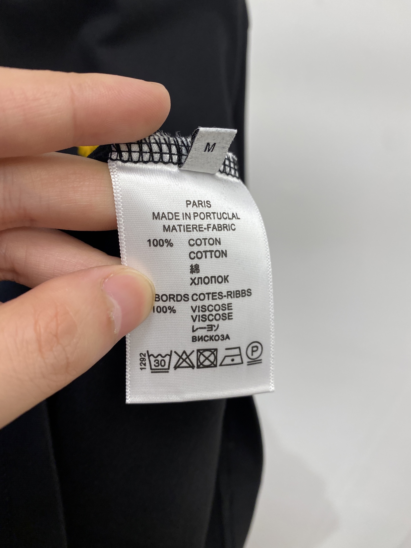 始祖鸟、2026新品短袖T恤，帅气时尚，简约百搭款。胸前顶级印胶图案logo，面料棉 不仅挺括，保持潮流