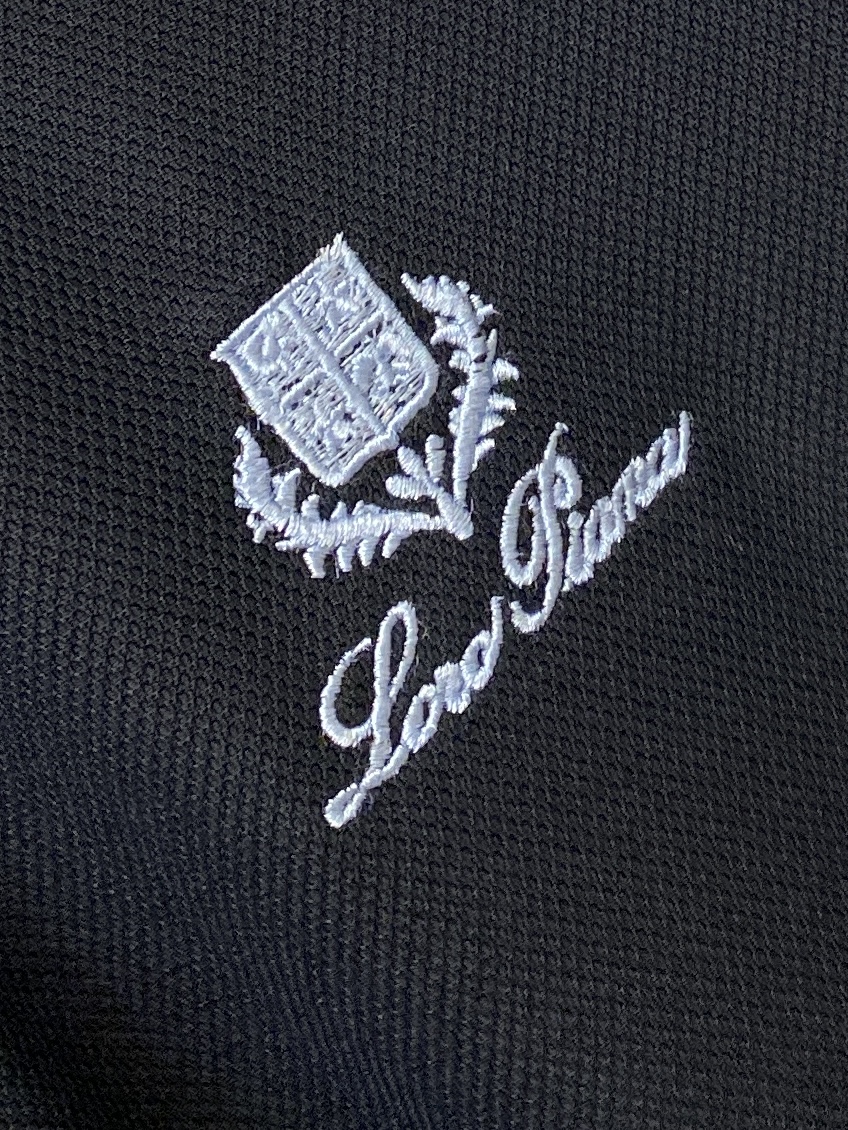 Loro Piana、2026新品短袖T恤，帅气时尚，简约百搭款。胸前精致刺绣图案字母Logo，面料棉 