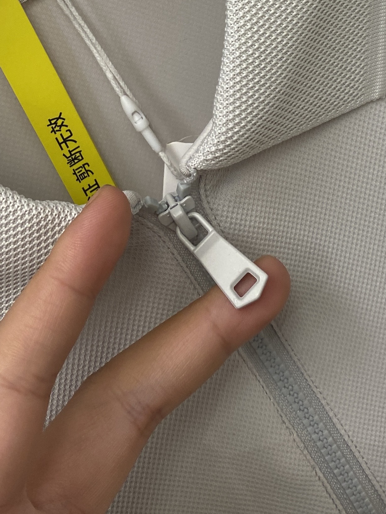 Brunello Cucinelli、2026新品短袖T恤，帅气时尚，简约百搭款。胸前精致刺绣图案log