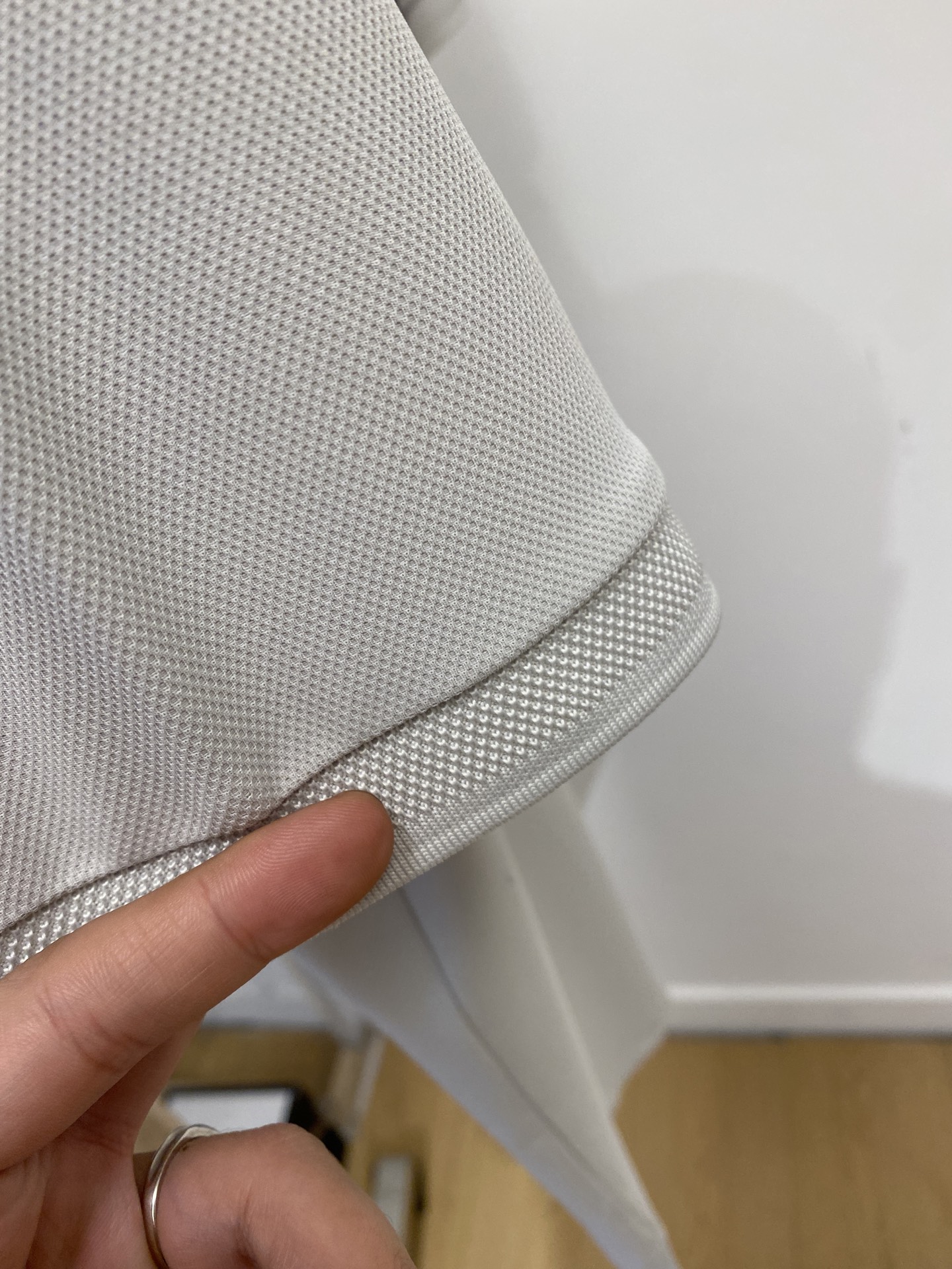 Brunello Cucinelli、2026新品短袖T恤，帅气时尚，简约百搭款。胸前精致刺绣图案log