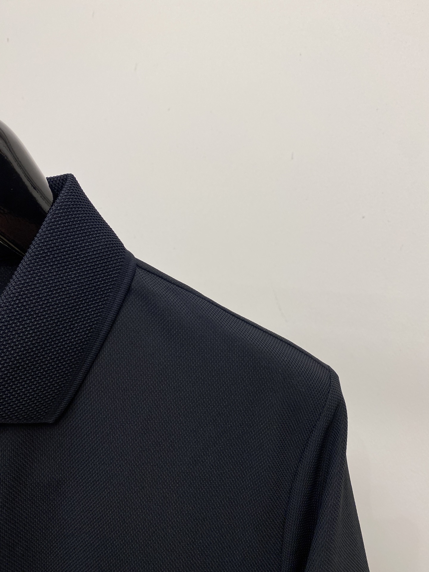 Brunello Cucinelli、2026新品短袖T恤，帅气时尚，简约百搭款。胸前精致刺绣图案log