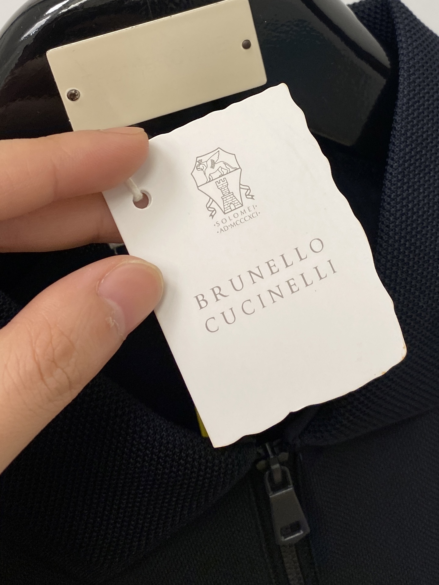 Brunello Cucinelli、2026新品短袖T恤，帅气时尚，简约百搭款。胸前精致刺绣图案log