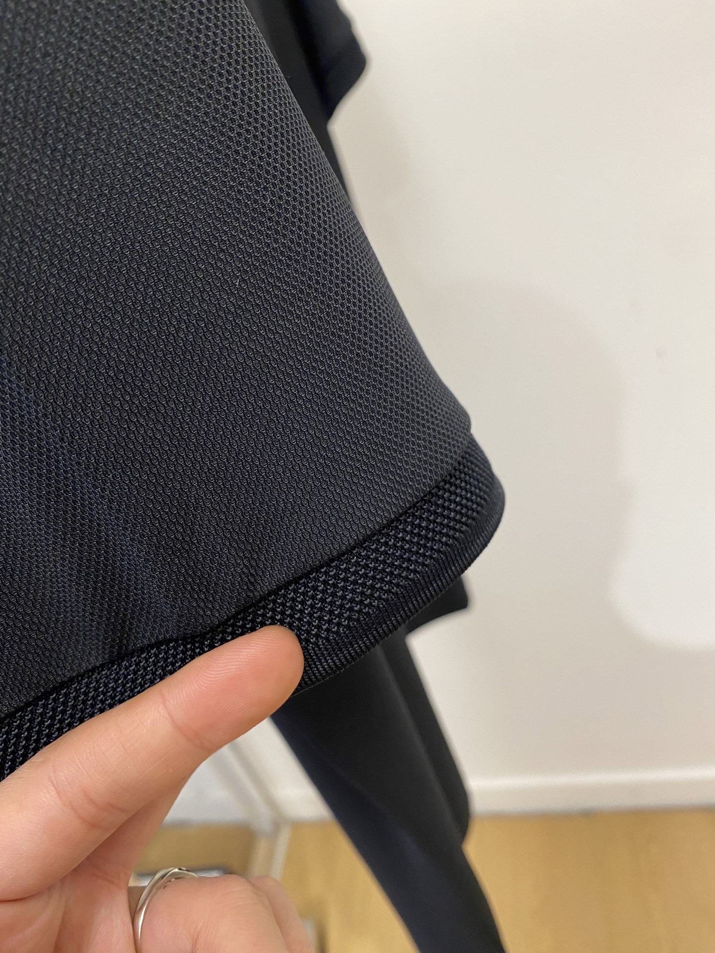 Brunello Cucinelli、2026新品短袖T恤，帅气时尚，简约百搭款。胸前精致刺绣图案log