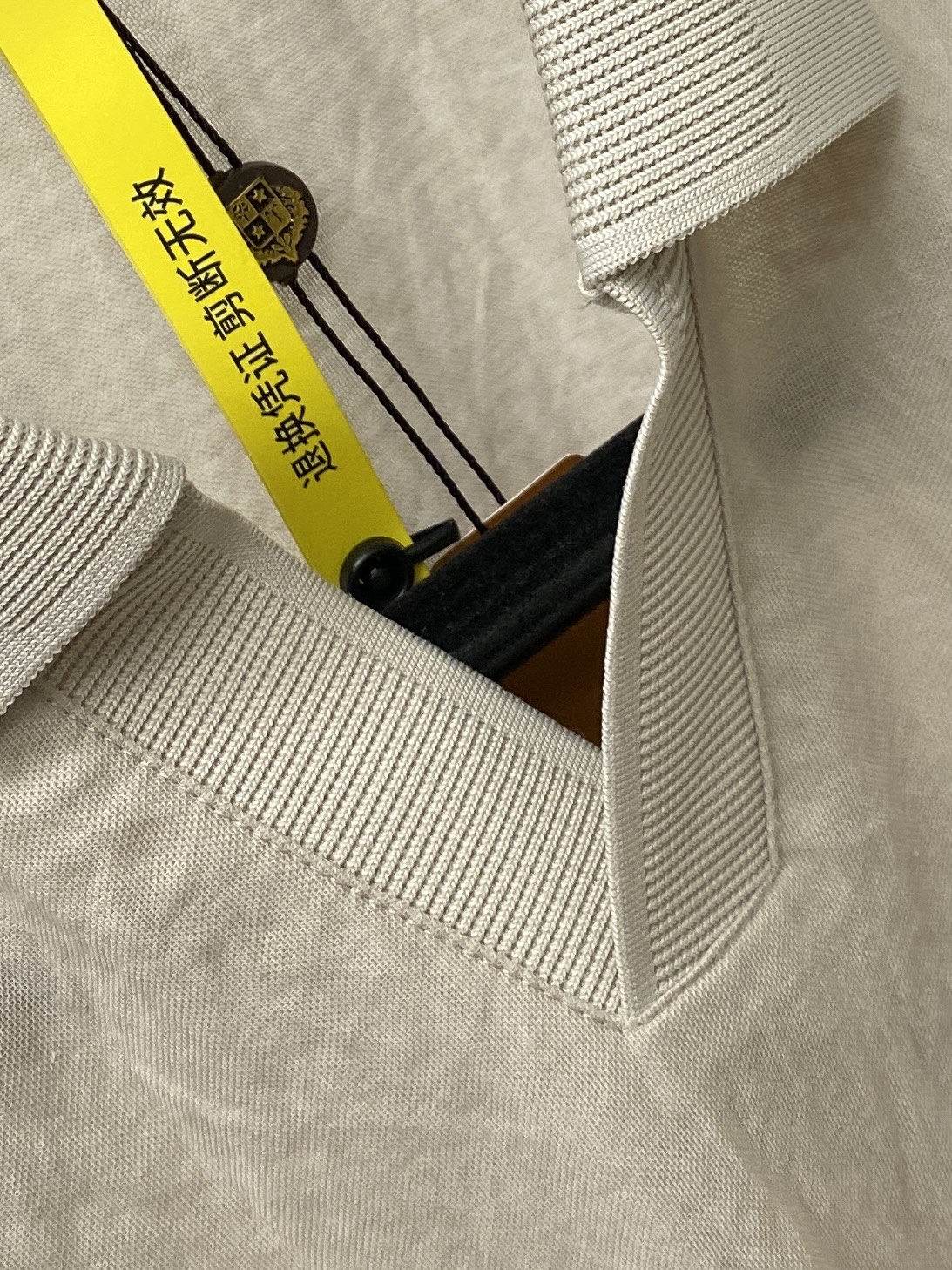 Loro Piana、2026新品短袖T恤，帅气时尚，简约百搭款。胸前精致刺绣字母Logo，面料棉 不仅