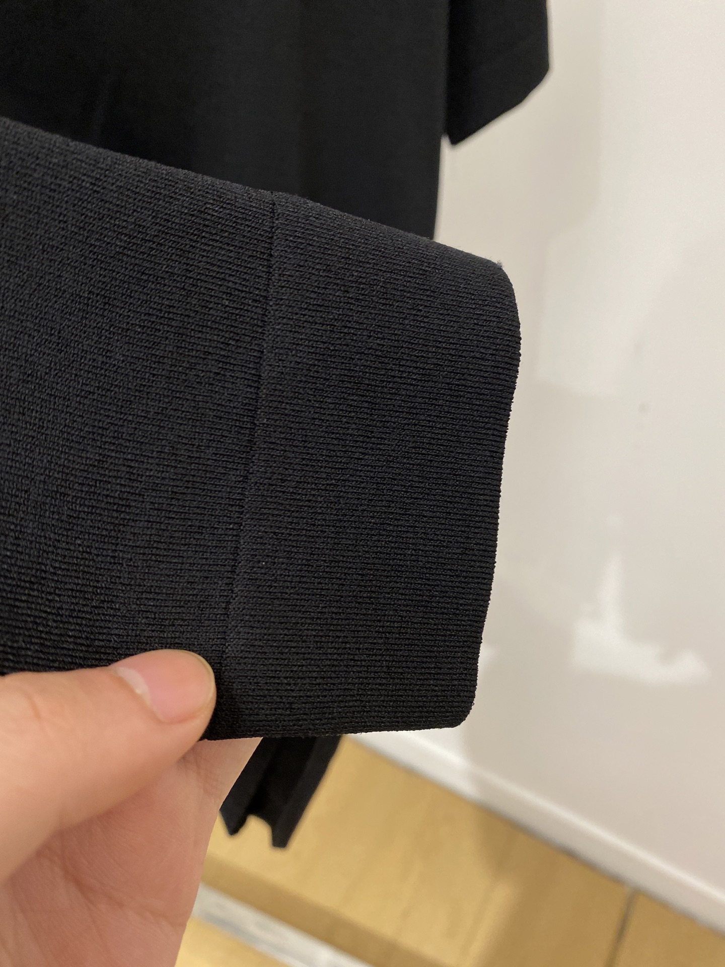 ￼ Brunello Cucinelli、2026新品短袖T恤，帅气时尚，简约百搭款。胸前精致刺绣图案l