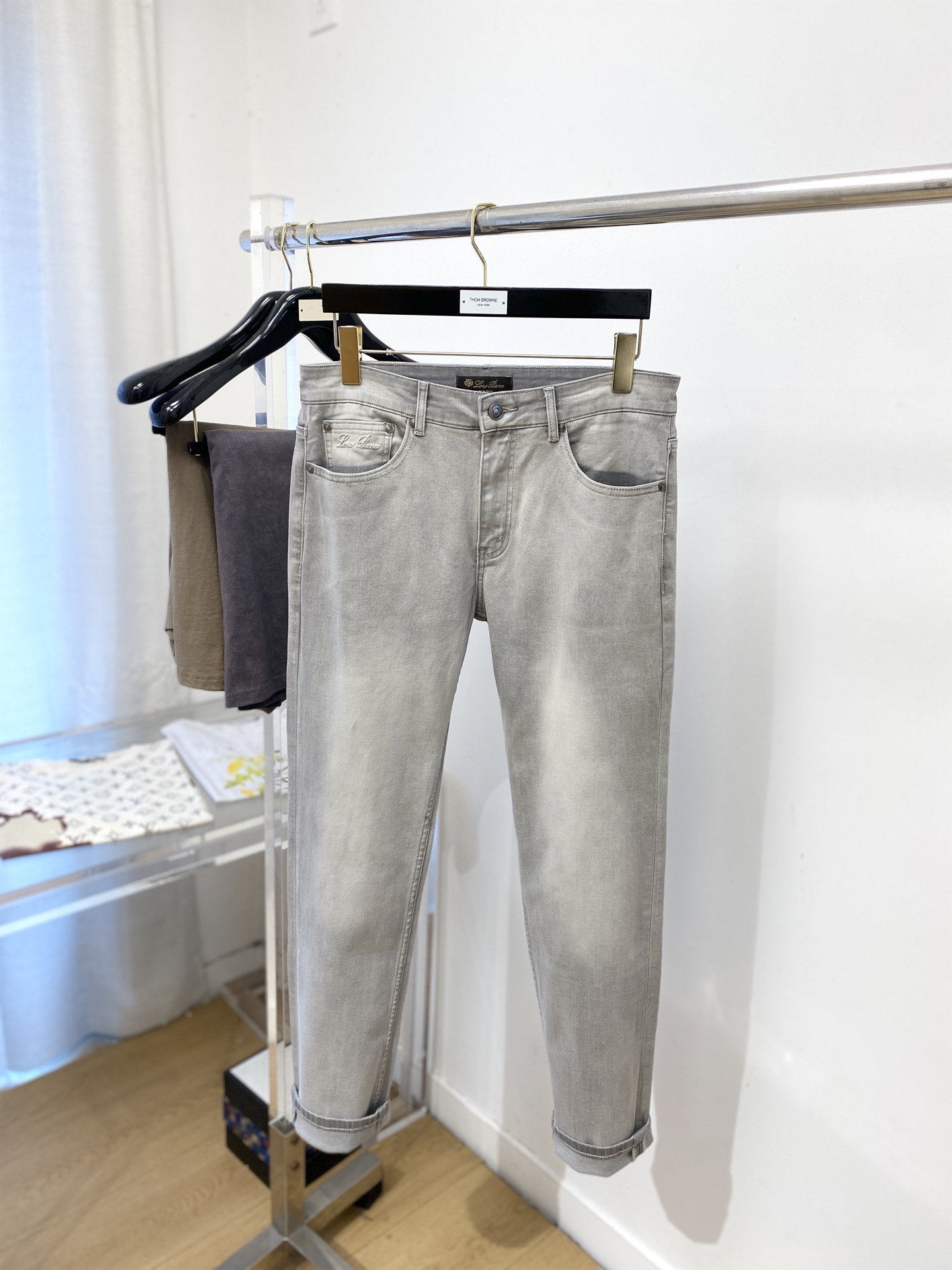 Loro Piana、2026最新品，专柜同步有售，原单狠货，水洗休闲牛仔裤，进口原版水洗弹力面料，舒适