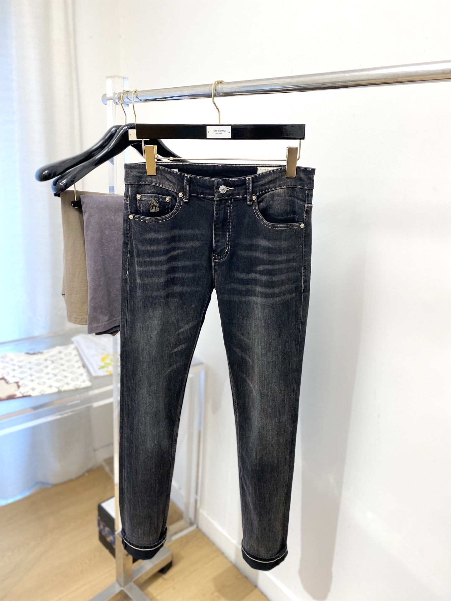 Brunello Cucinelli、2026最新品，专柜同步有售，原单狠货，水洗休闲牛仔裤，进口原版水