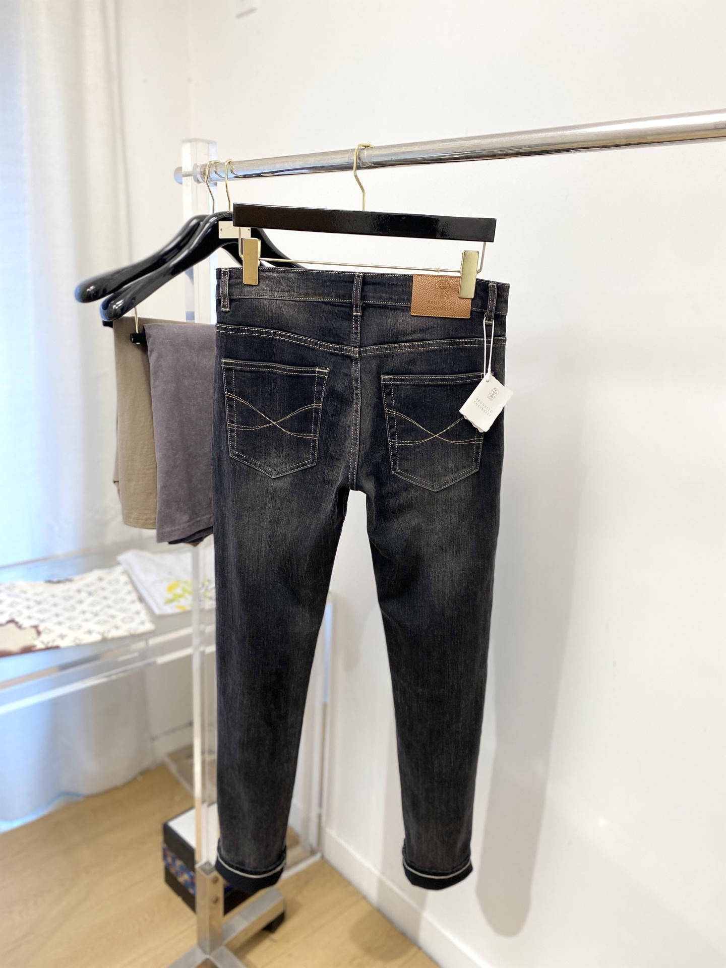 Brunello Cucinelli、2026最新品，专柜同步有售，原单狠货，水洗休闲牛仔裤，进口原版水
