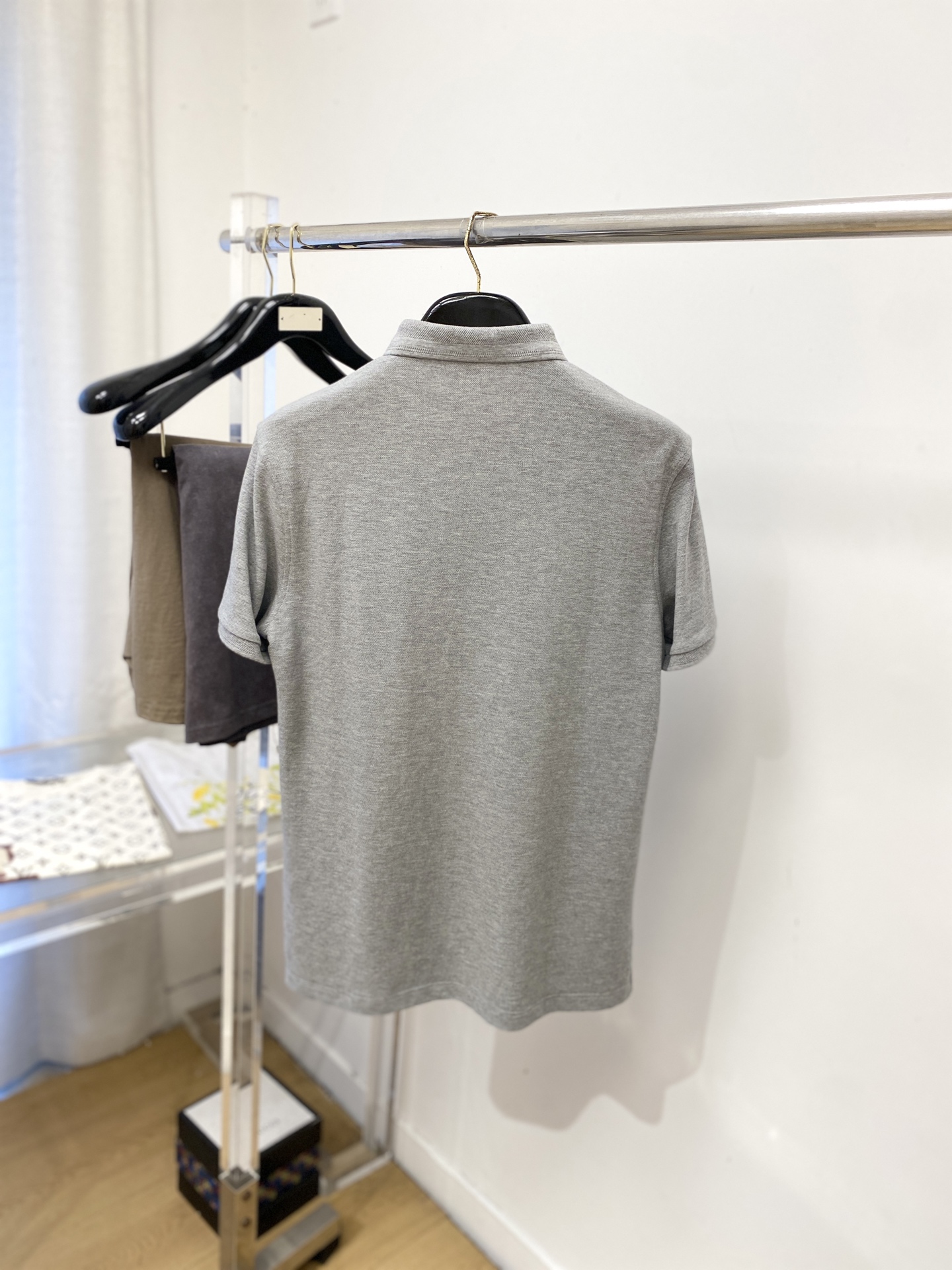 Loro Piana、2026新品短袖T恤，帅气时尚，胸前精致刺绣字母logo，简约百搭款。面料棉 不仅