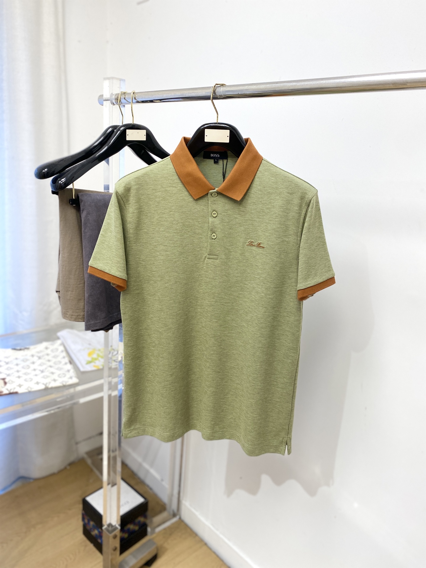 Loro Piana、2026新品短袖T恤，帅气时尚，胸前顶级印胶字母logo，简约百搭款。面料棉 不仅