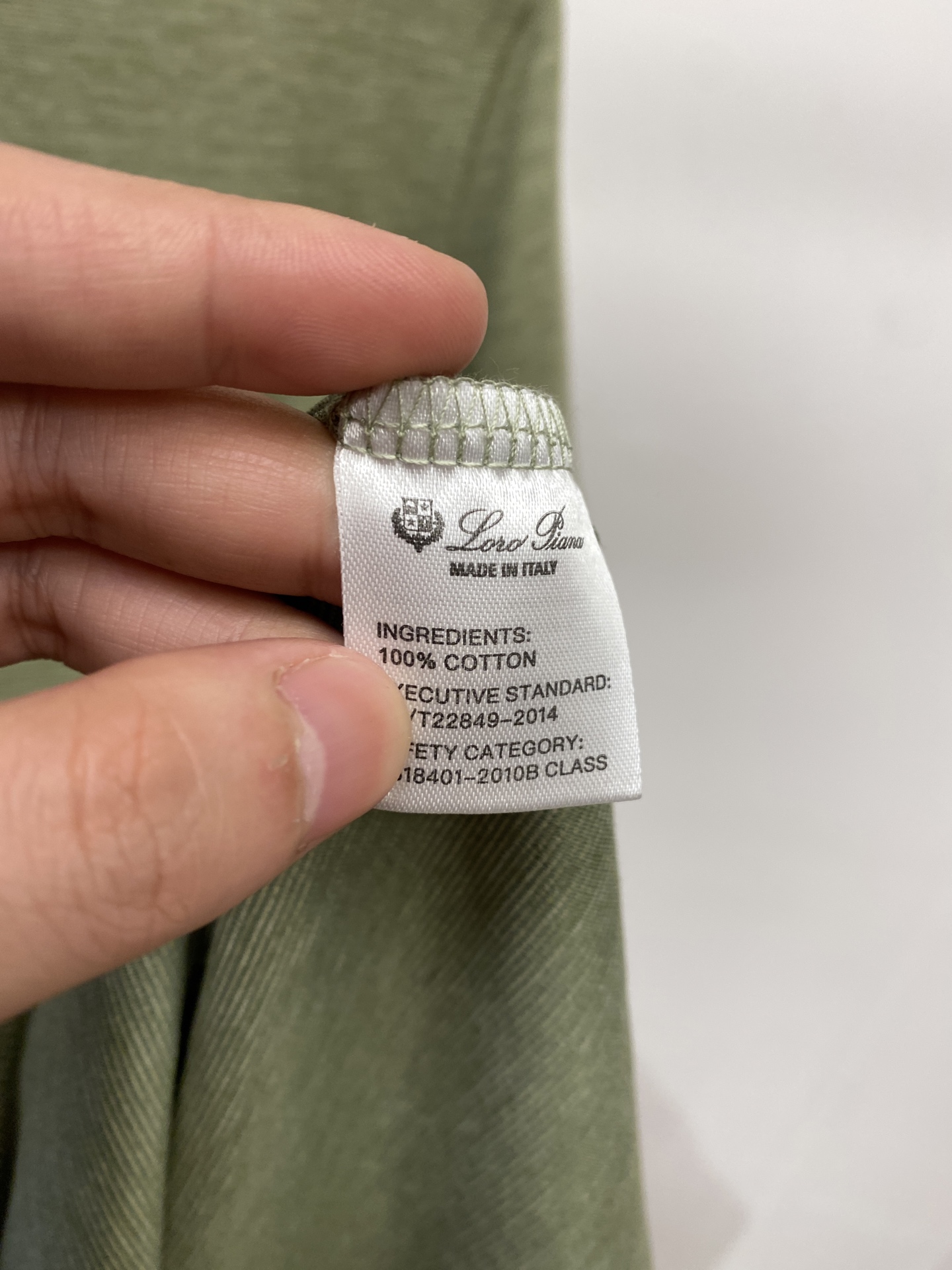 Loro Piana、2026新品短袖T恤，帅气时尚，胸前顶级印胶字母logo，简约百搭款。面料棉 不仅