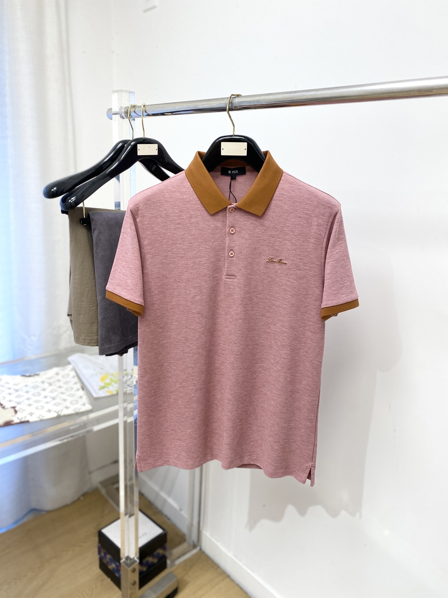 Loro Piana、2026新品短袖T恤，帅气时尚，胸前顶级印胶字母logo，简约百搭款。面料棉 不仅