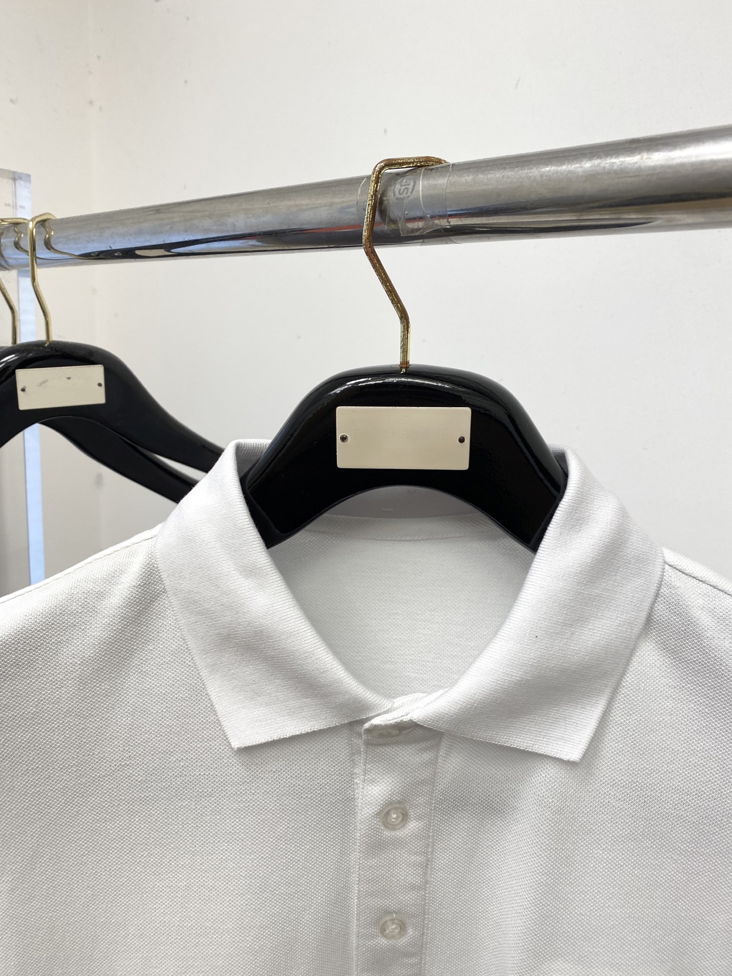 Loro Piana、2026新品短袖T恤，帅气时尚，胸前精致刺绣字母logo，简约百搭款。面料棉 不仅