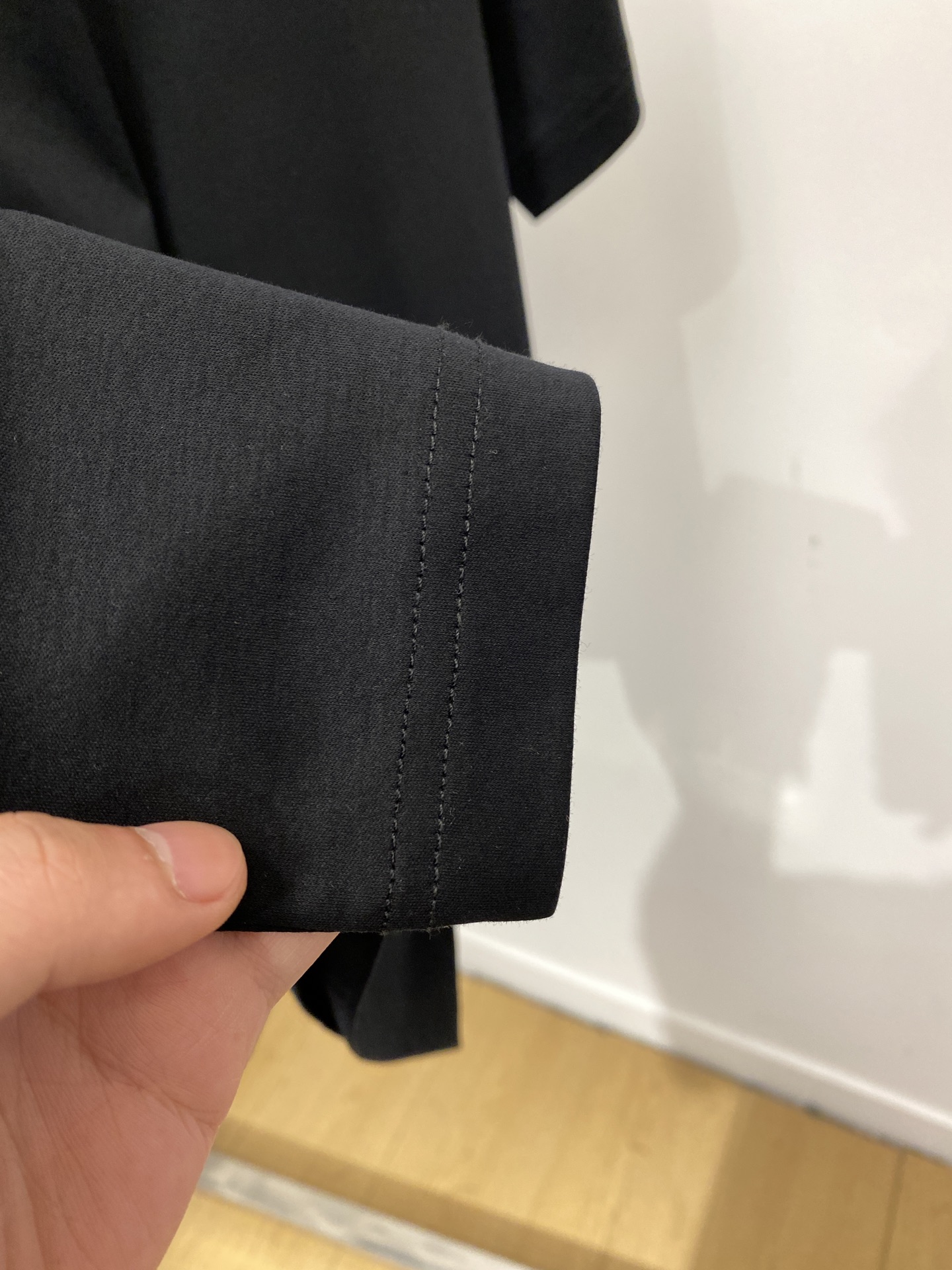 Loro Piana、2026新品短袖T恤，帅气时尚，胸前顶级印胶字母logo，简约百搭款。面料棉 不仅