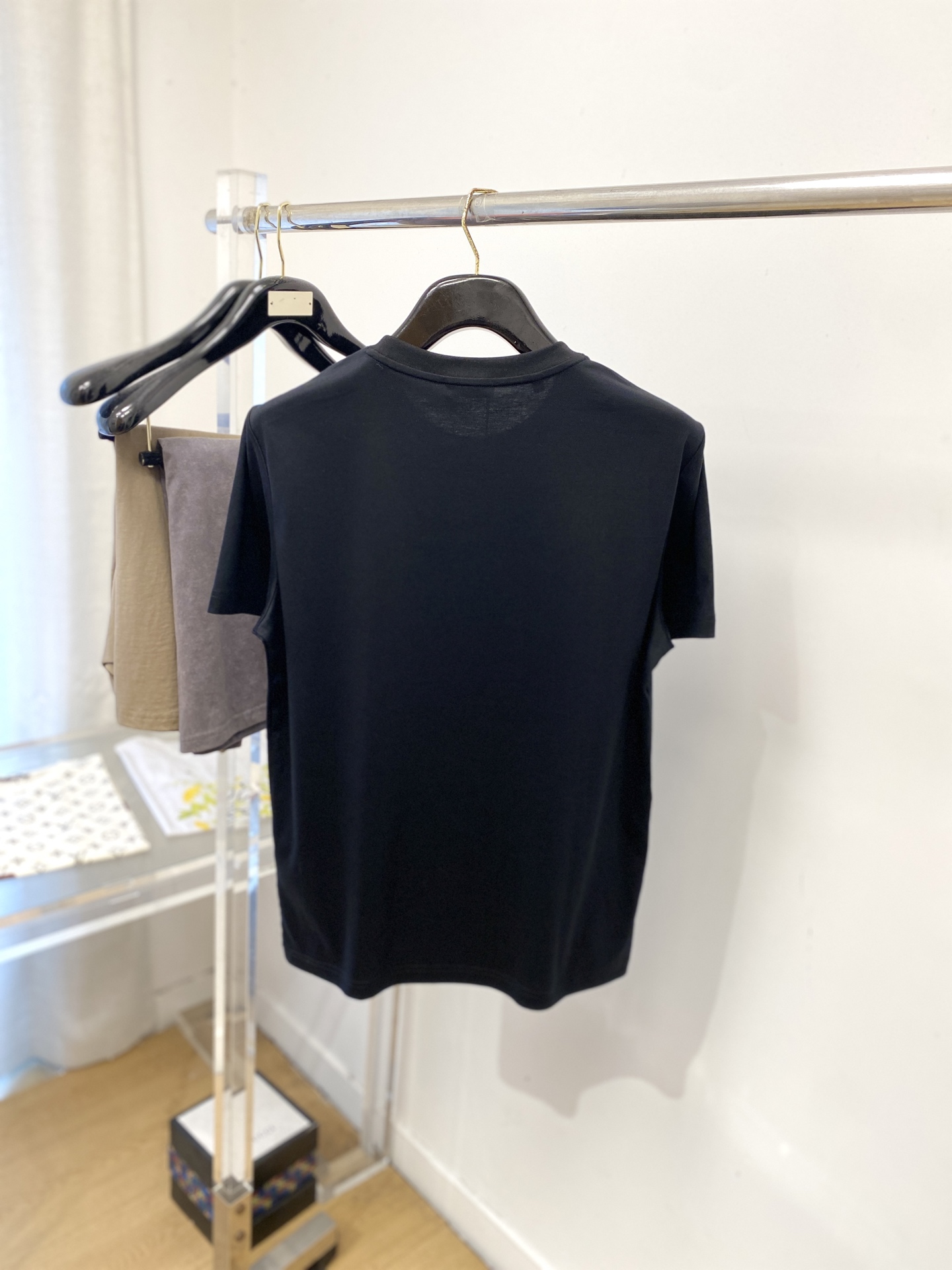 Loro Piana、2026新品短袖T恤，帅气时尚，胸前顶级印胶字母logo，简约百搭款。面料棉 不仅