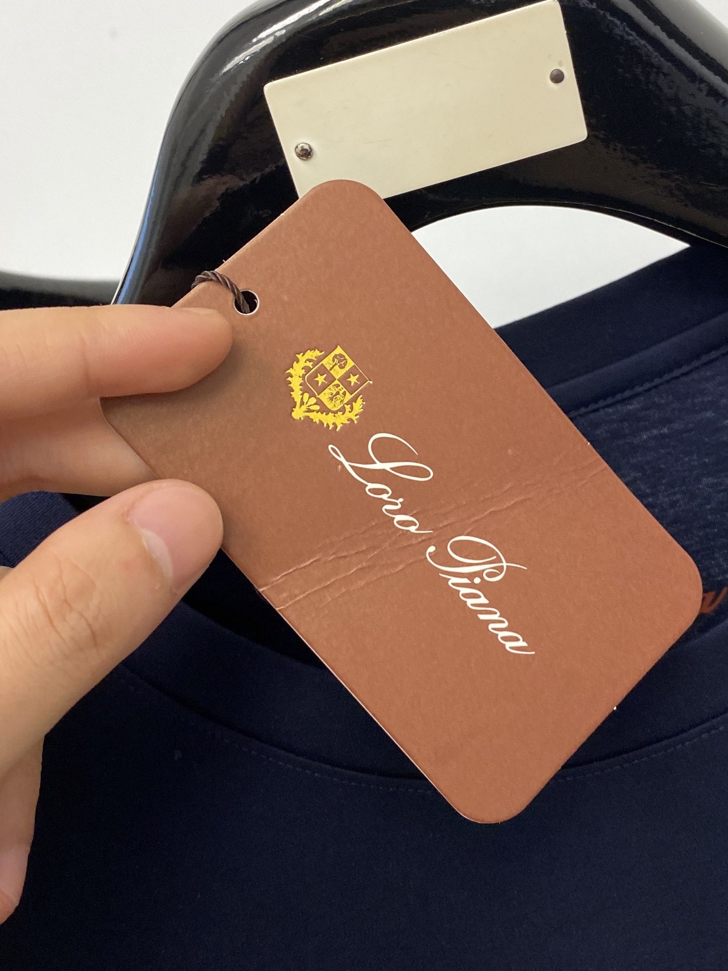 Loro Piana、2026新品短袖T恤，帅气时尚，胸前顶级印胶字母logo，简约百搭款。面料棉 不仅