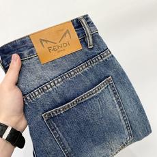 芬迪、2026最新品,专柜同步有售,原单狠货,水洗休闲牛仔裤,进口原版水洗弹力面料,舒适有弹性,原版五金辅料装饰logo 芬迪、2026最新品,专柜同步有售,原单狠货,水洗休闲牛仔裤,进口原版水洗弹力面料,舒适有弹性,原版五金辅料装饰logo