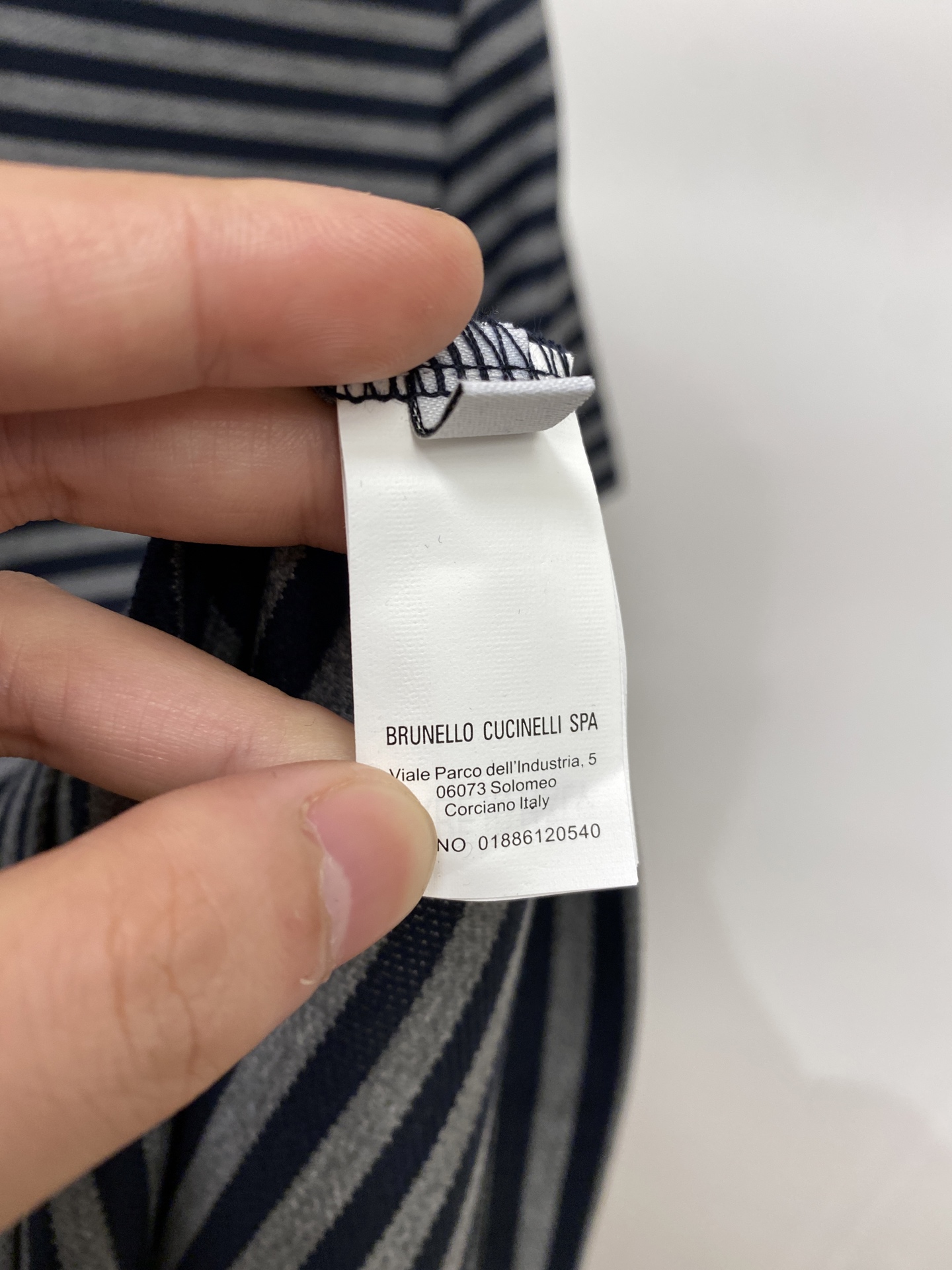 Brunello Cucinelli、2026新品短袖T恤，帅气时尚，胸前精致刺绣图案logo，简约百搭